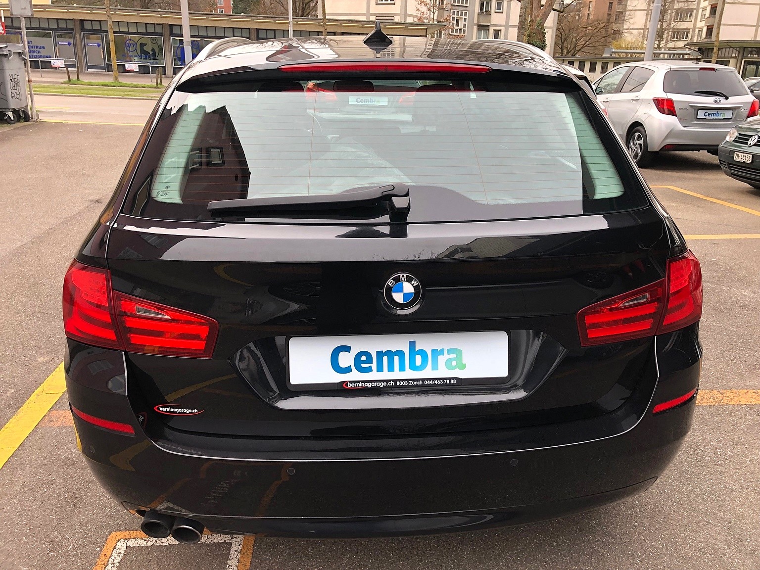 BMW 528i Touring Steptronic SAG-showroom-element-2