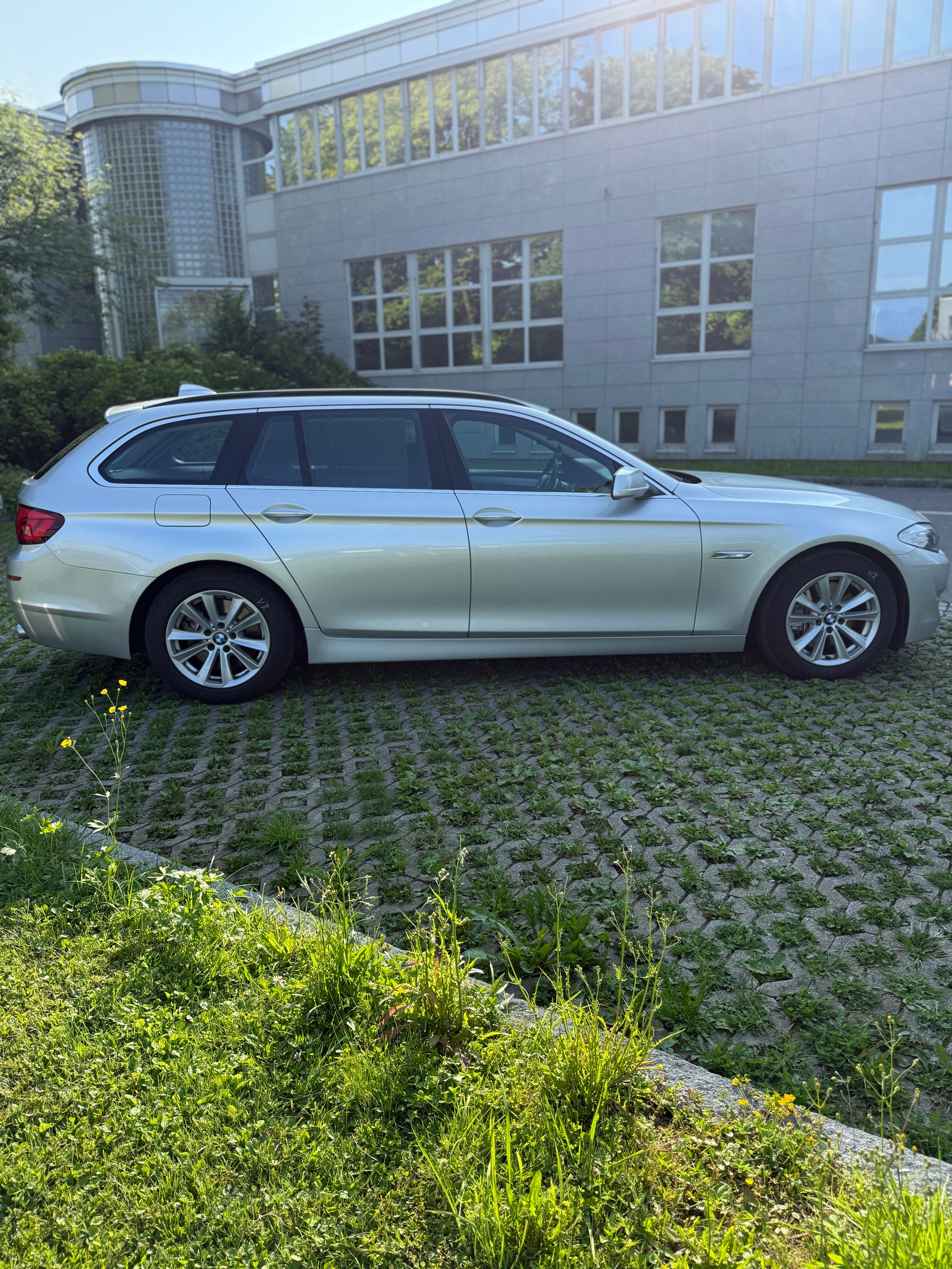 BMW 535d xDrive Touring Steptronic-image-4