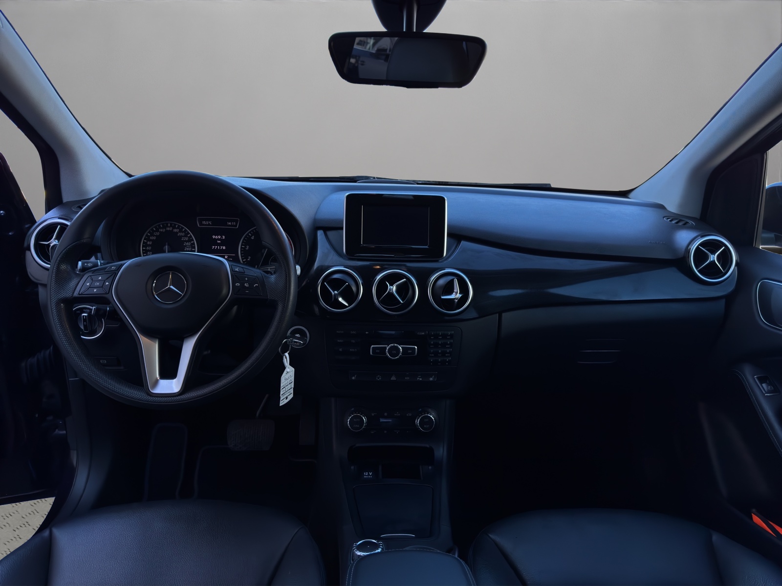 MERCEDES-BENZ B 180 7G-DCT-image-13