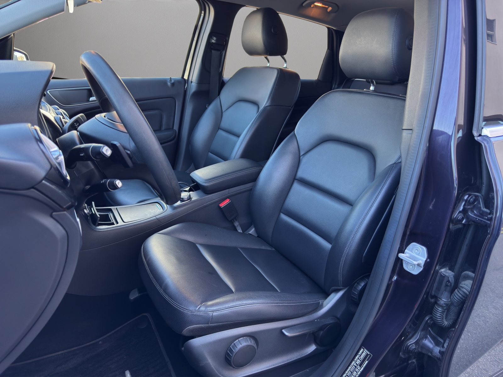 MERCEDES-BENZ B 180 7G-DCT-image-8