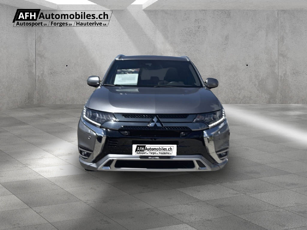 MITSUBISHI Outlander 2.4 PHEV Diamond-image-7
