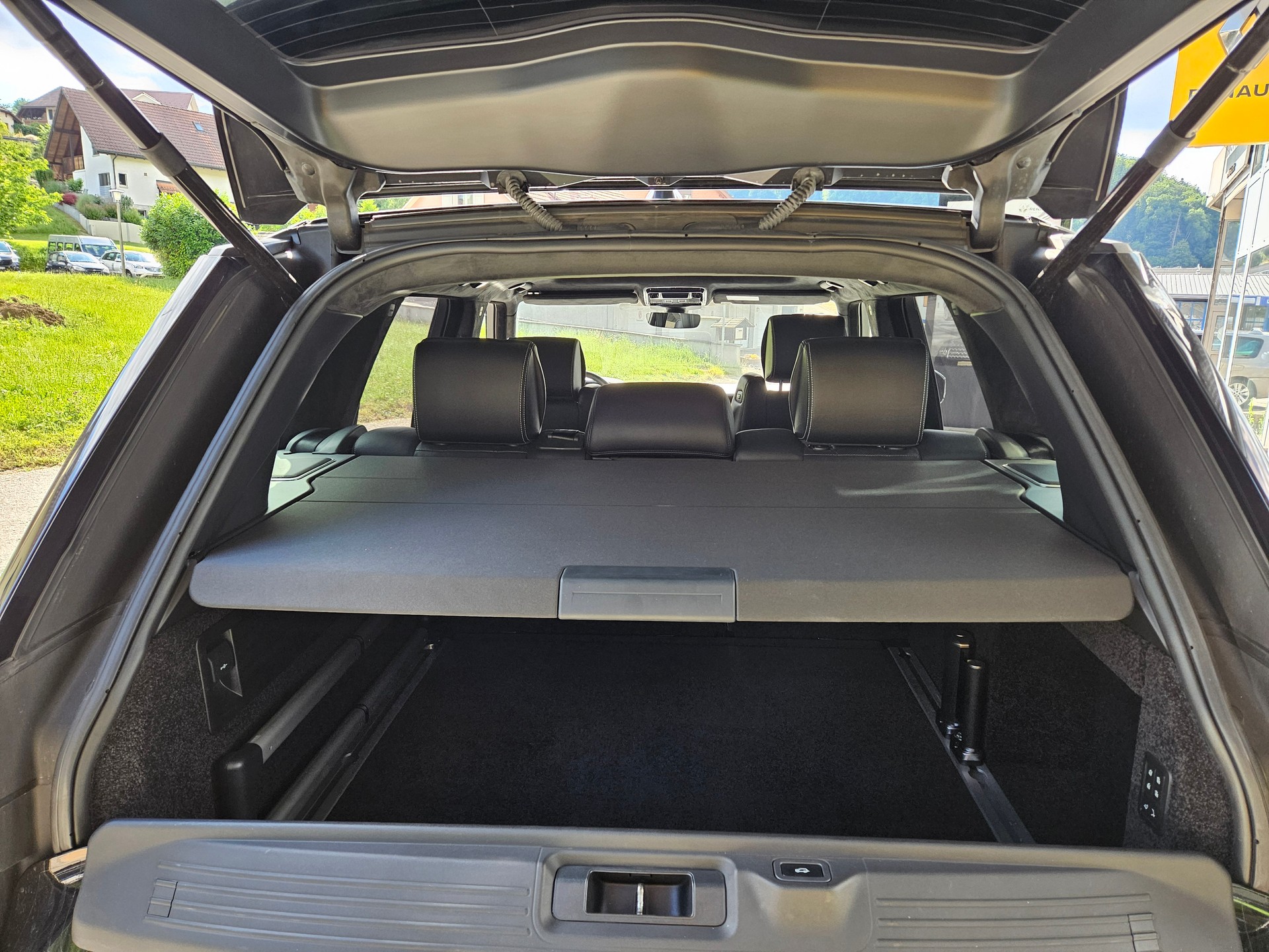 LAND ROVER Range Rover 4.4 SDV8 Autobiography Automatic-image-9