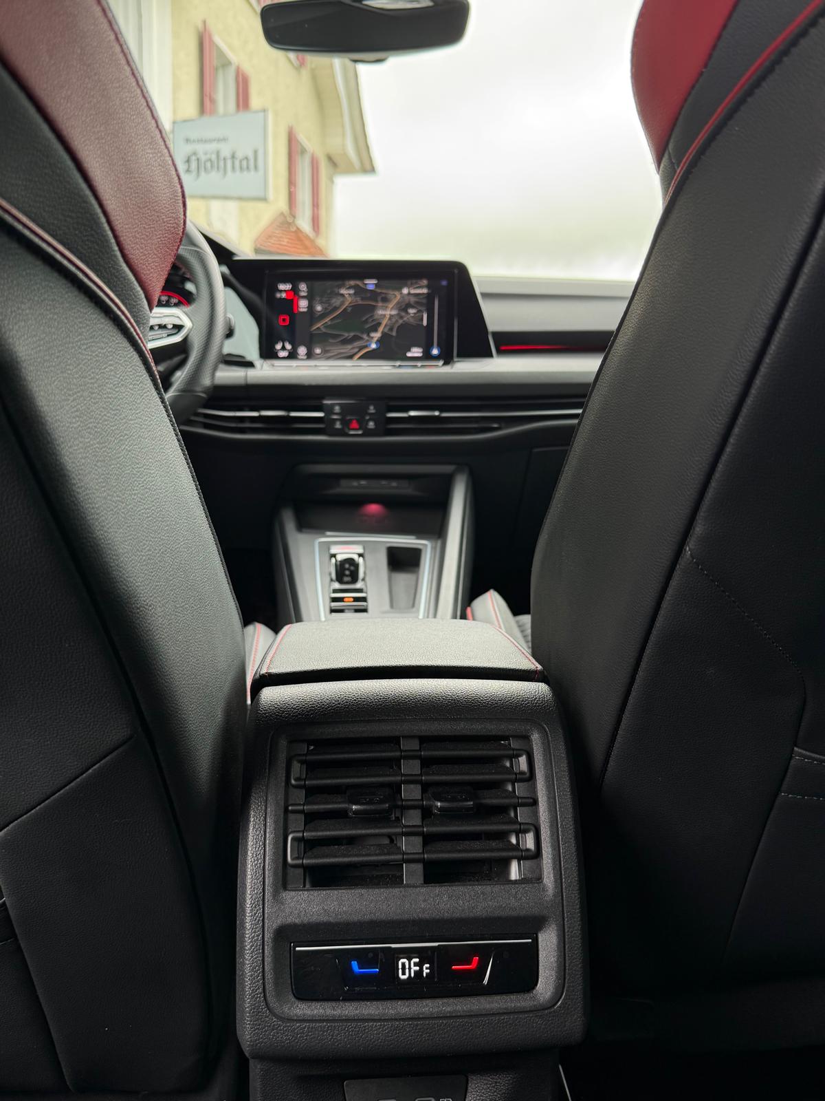 VW Golf 2.0 TSI GTI Clubsport DSG-image-16