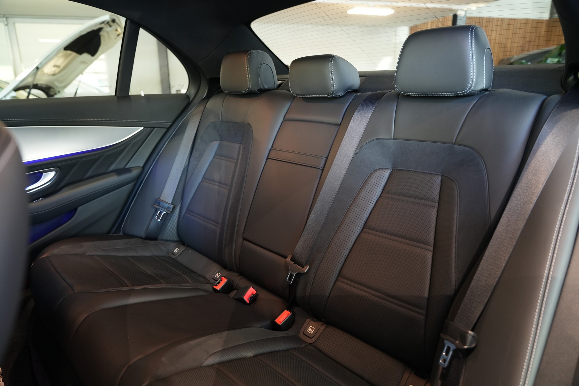 MERCEDES-BENZ E 53 AMG 4Matic+ Speedshift MCT-image-12