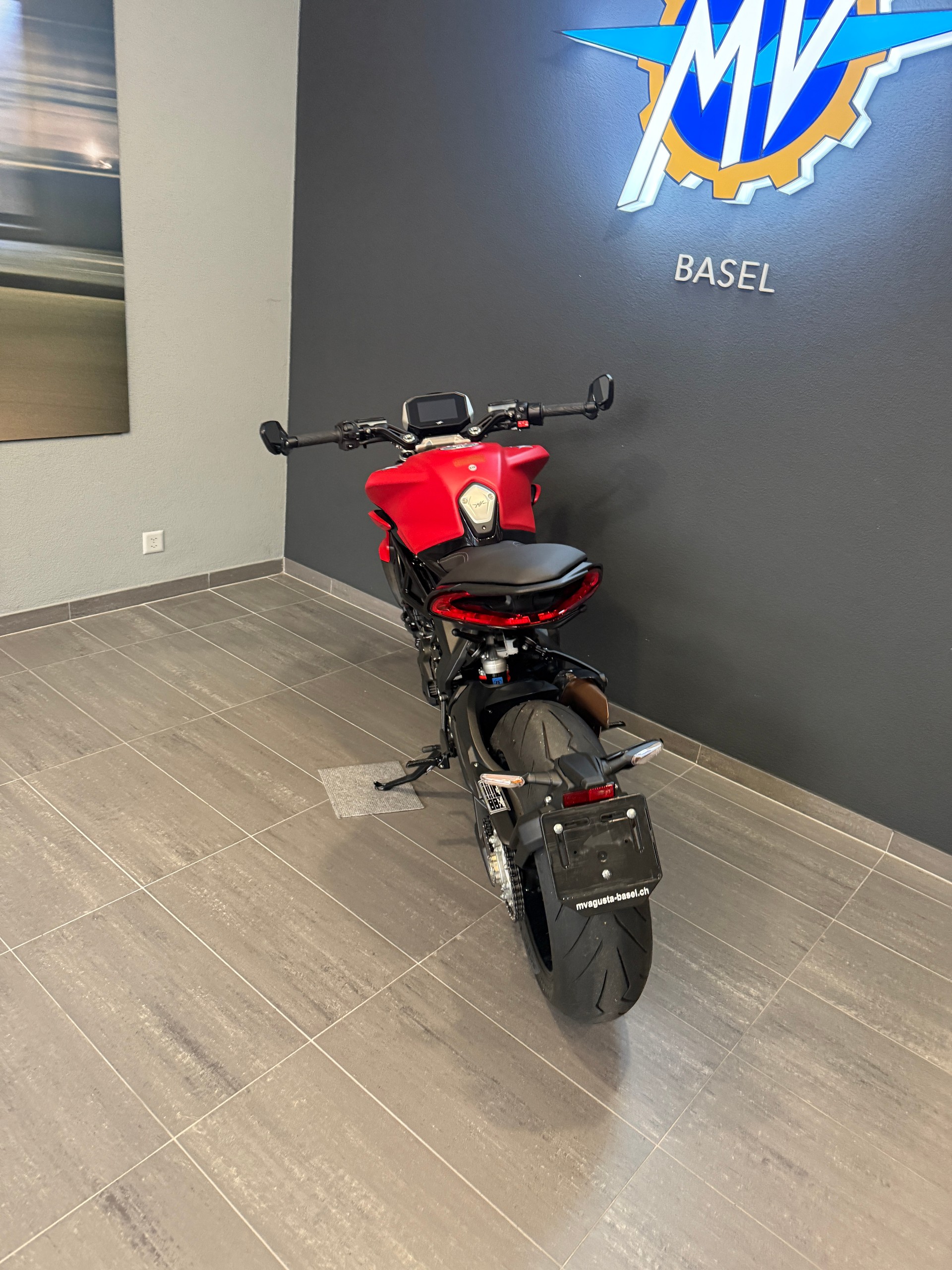 MV AGUSTA Dragster 800 Rosso-image-11
