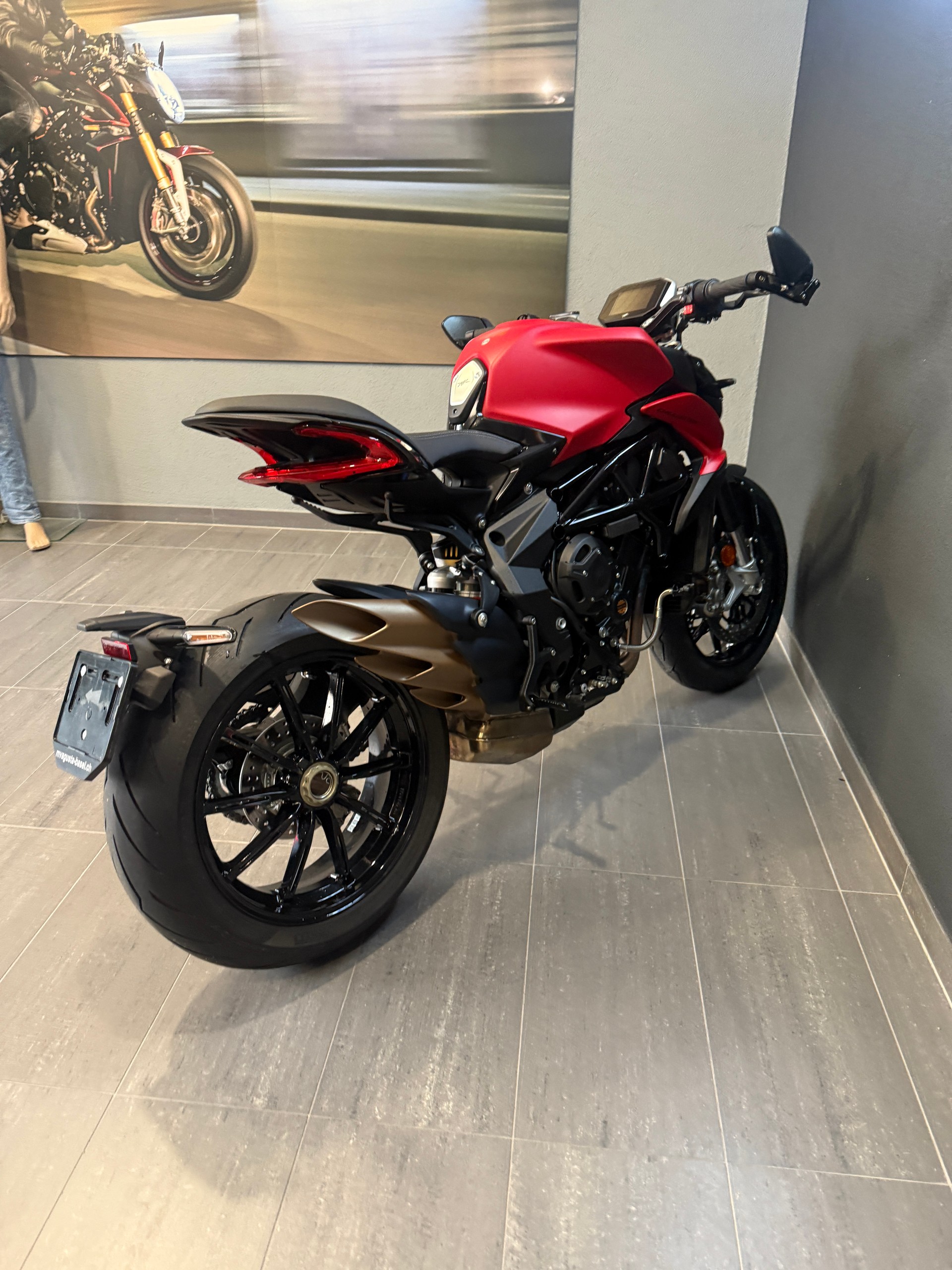 MV AGUSTA Dragster 800 Rosso-image-13