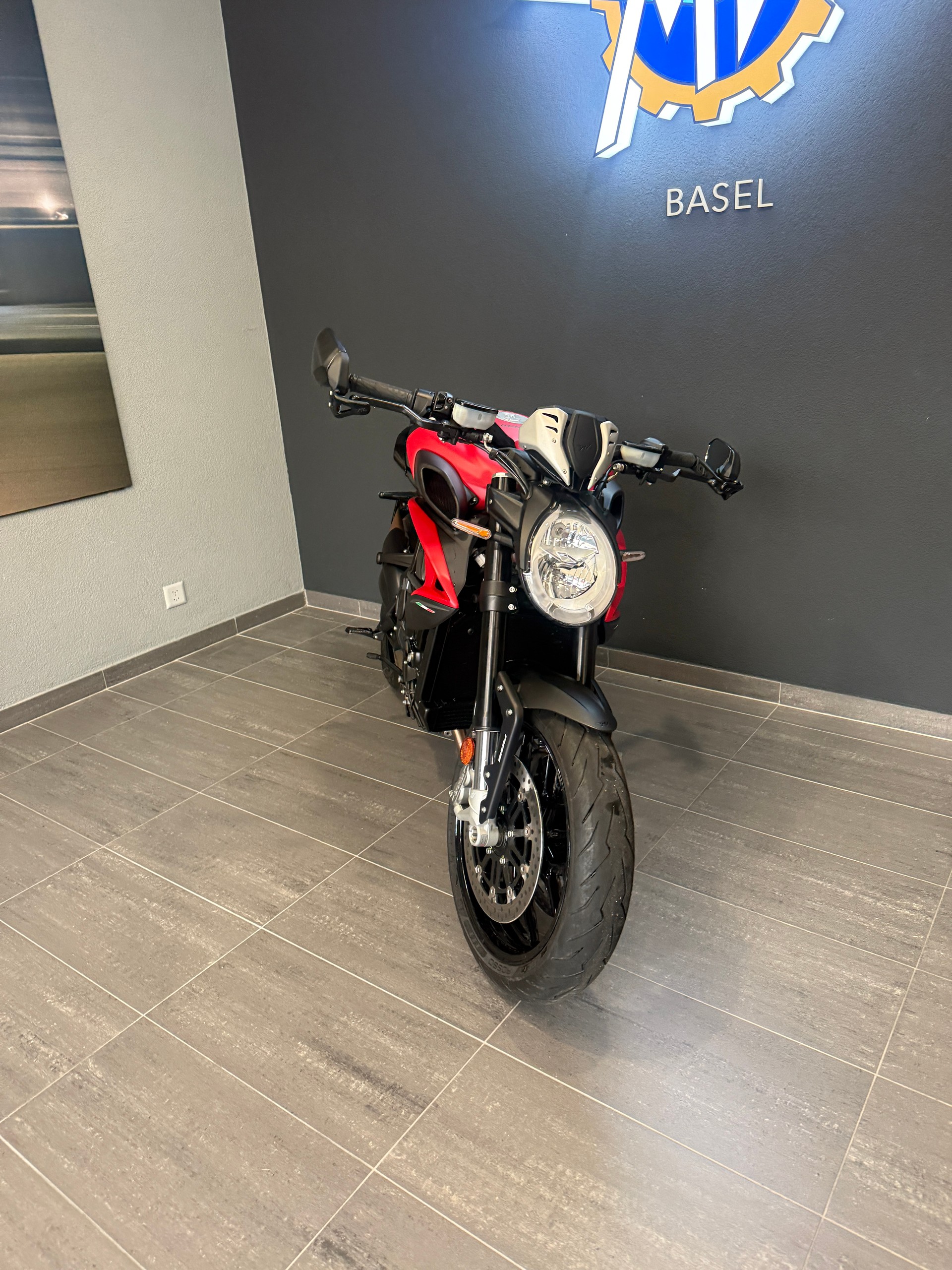 MV AGUSTA Dragster 800 Rosso-image-3