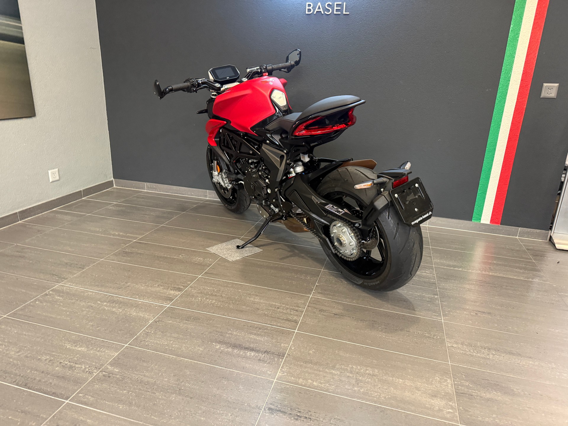 MV AGUSTA Dragster 800 Rosso-image-9