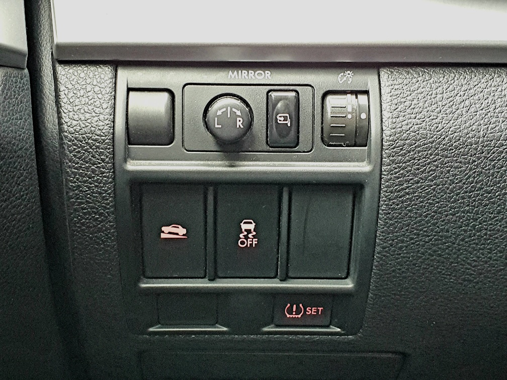 SUBARU Legacy 2.0i Final-Edition AWD Lineartronic-image-12