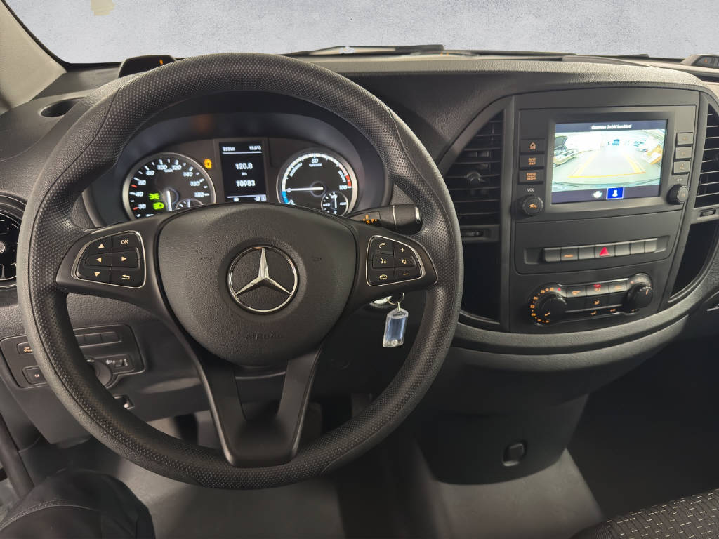 MERCEDES-BENZ eVito 112 KA L 60 kWh-image-13