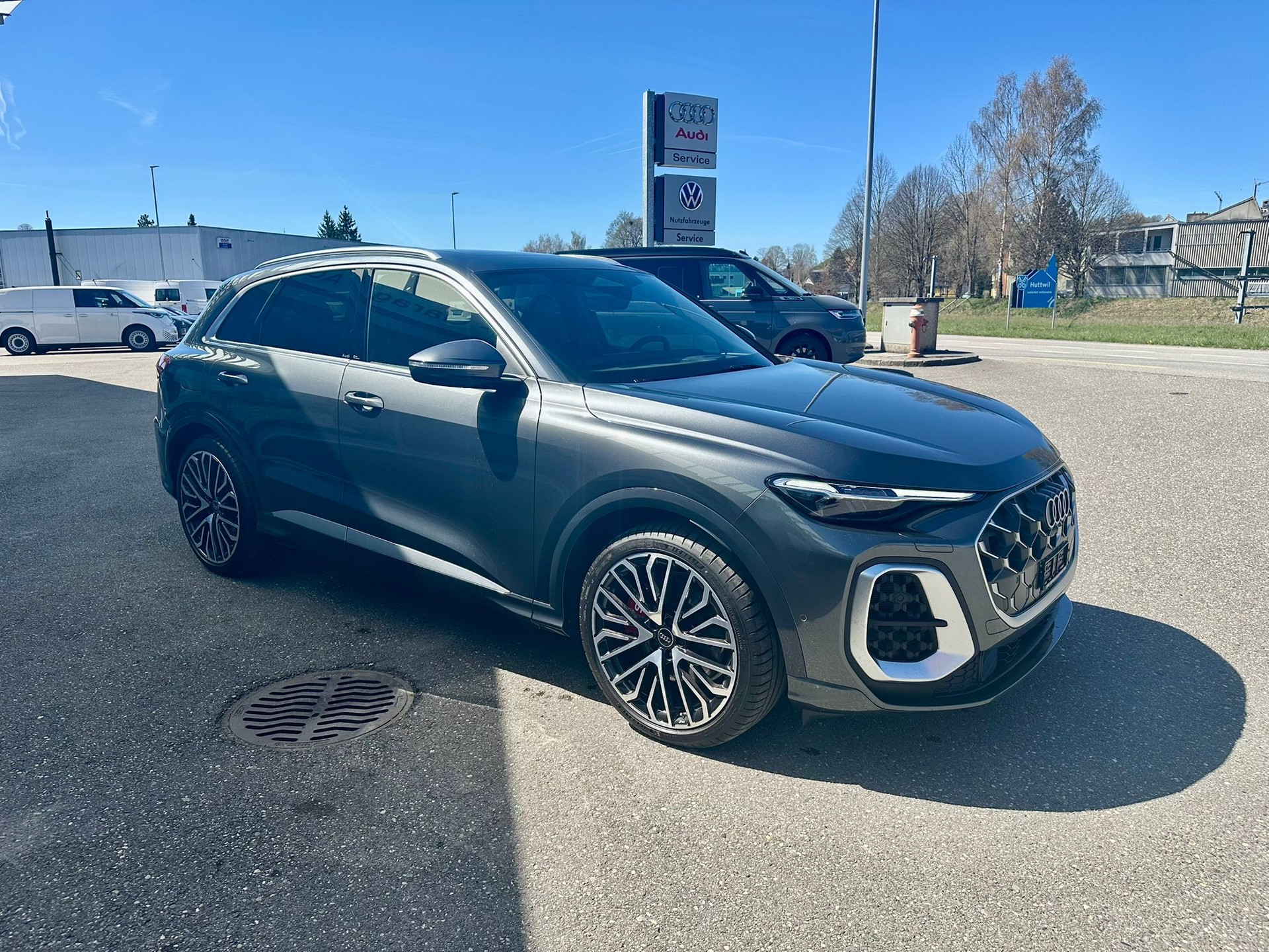 AUDI SQ5 TFSI quattro S-tronic-image-6