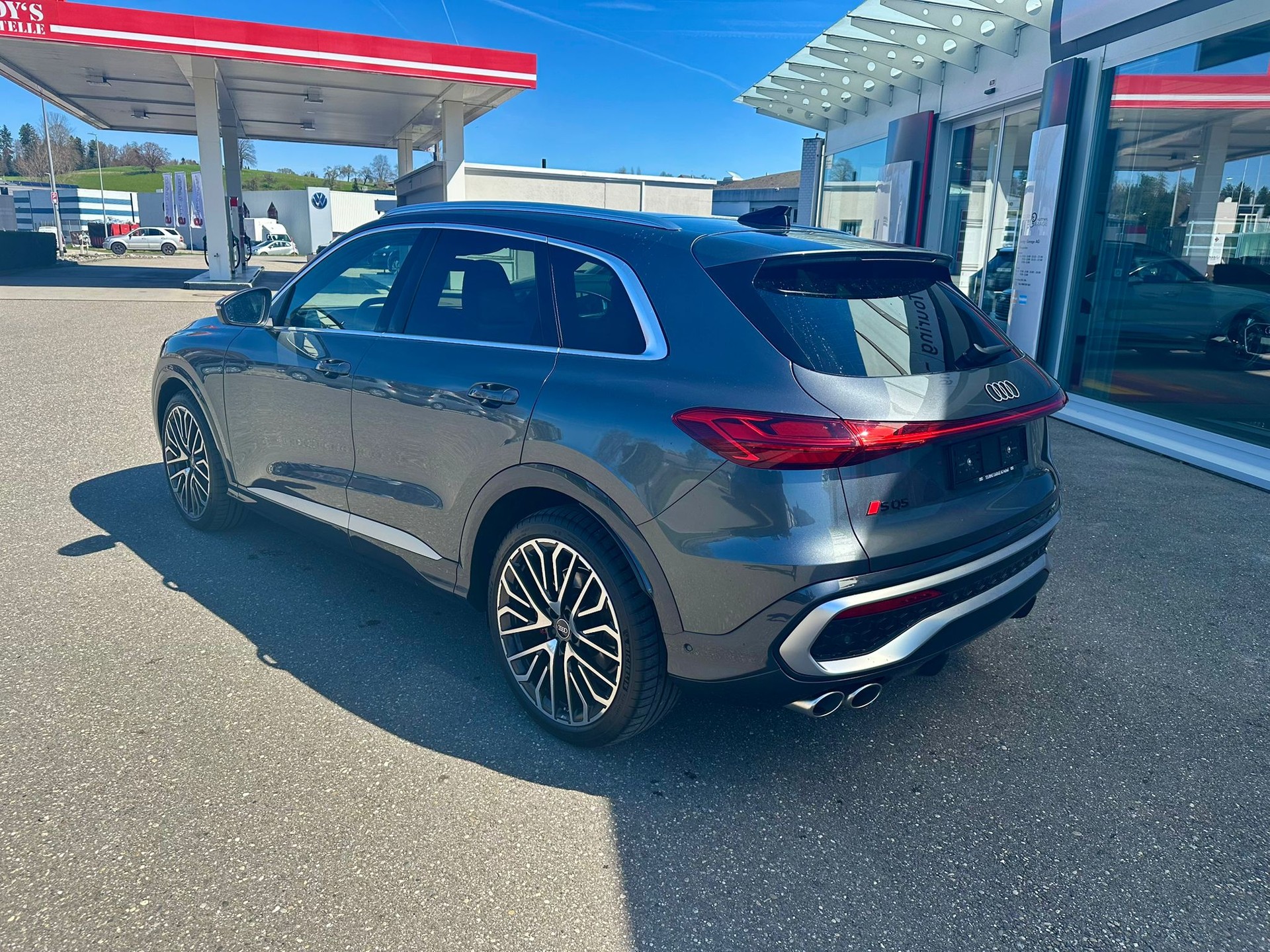 AUDI SQ5 TFSI quattro S-tronic-showroom-element-2
