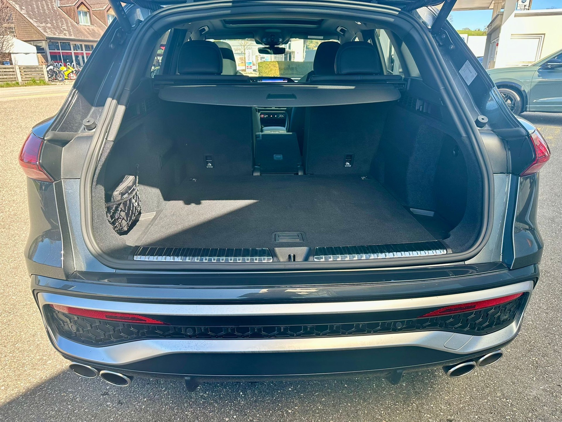 AUDI SQ5 TFSI quattro S-tronic-image-30