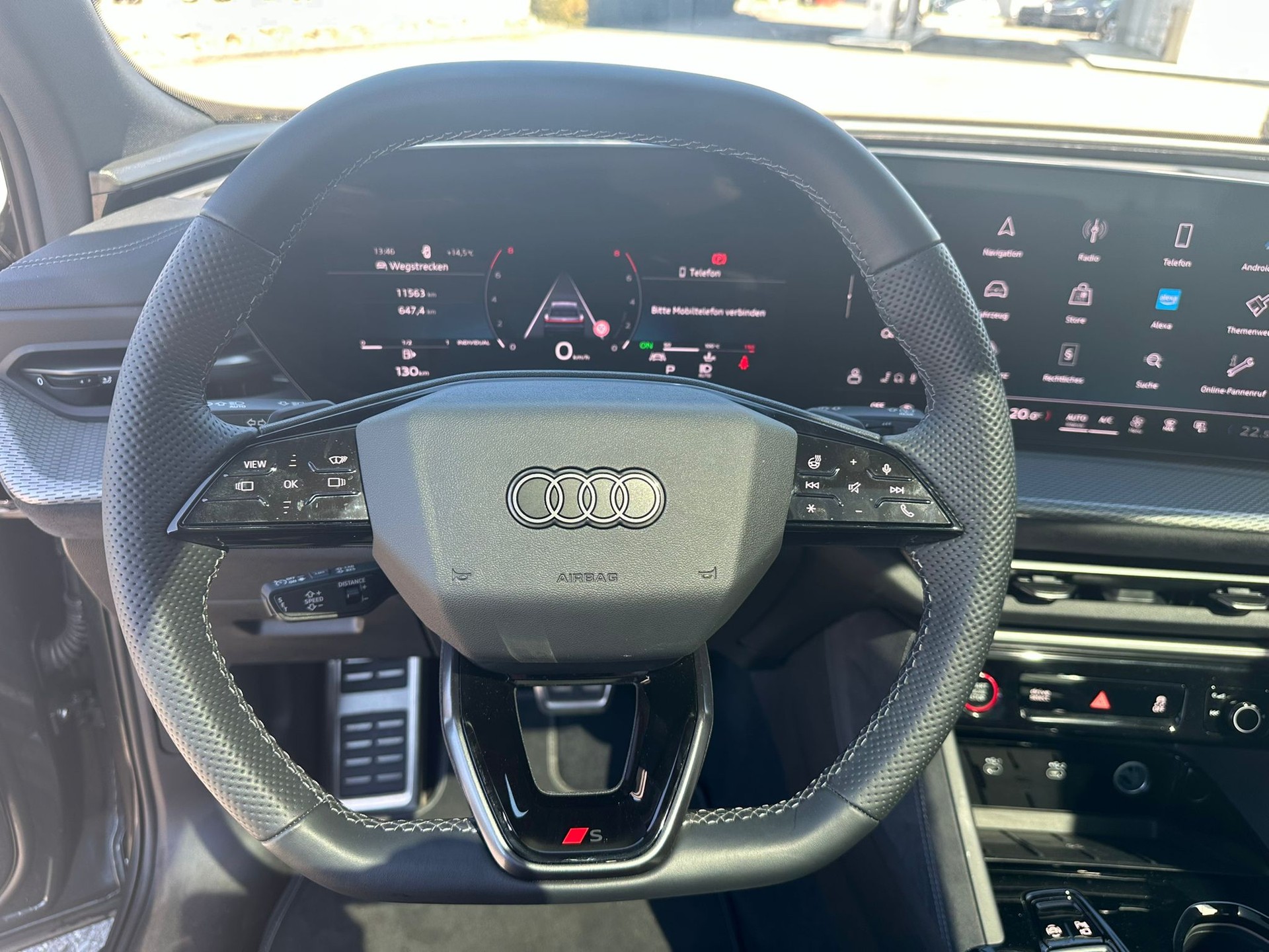AUDI SQ5 TFSI quattro S-tronic-image-14