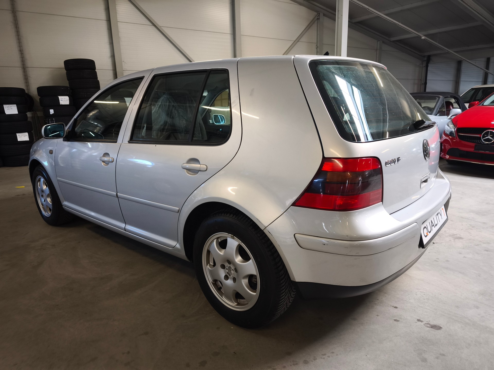 VW Golf 1.8 GTI-image-4
