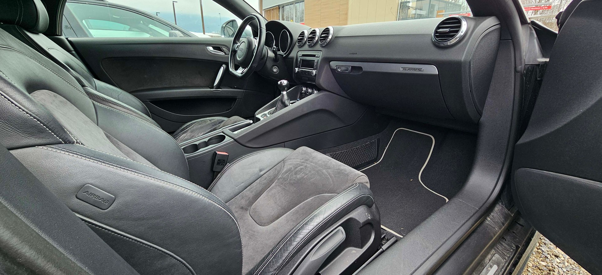 AUDI TTS Roadster 2.0 TFSI quattro-image-8