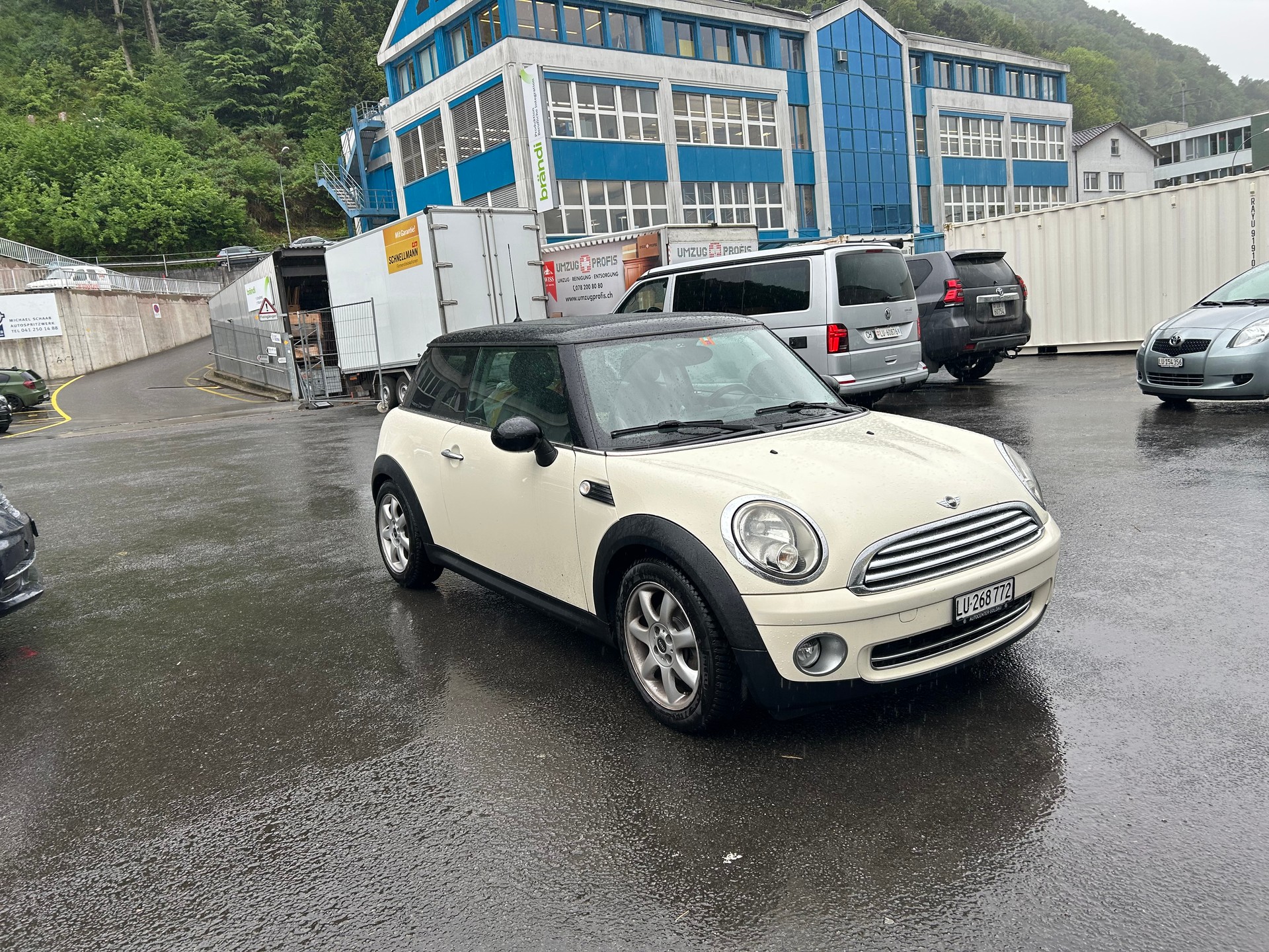 MINI Cooper-image-1