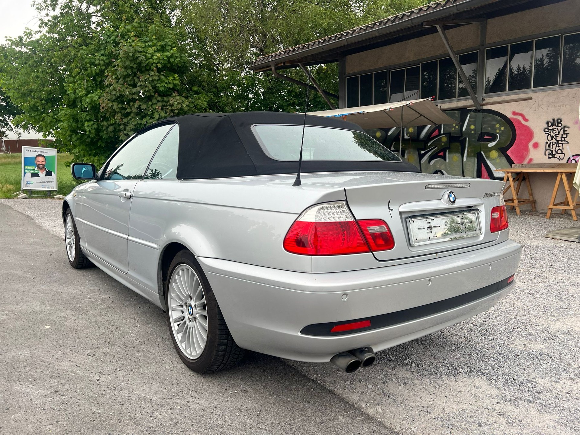 BMW 330Ci Cabriolet-image-8