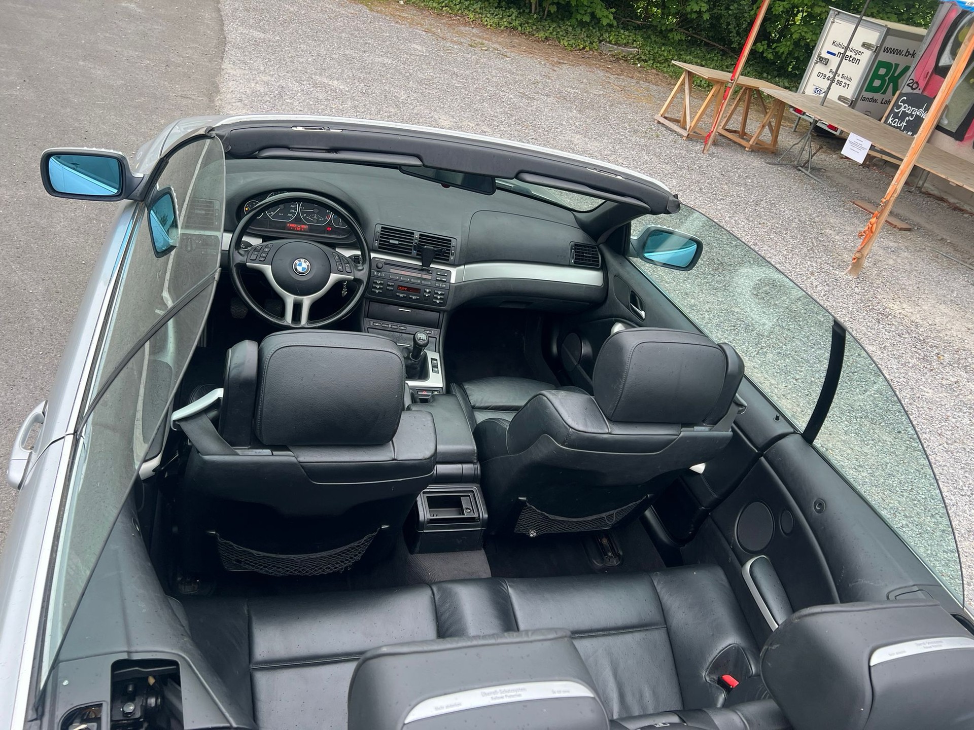 BMW 330Ci Cabriolet-image-7