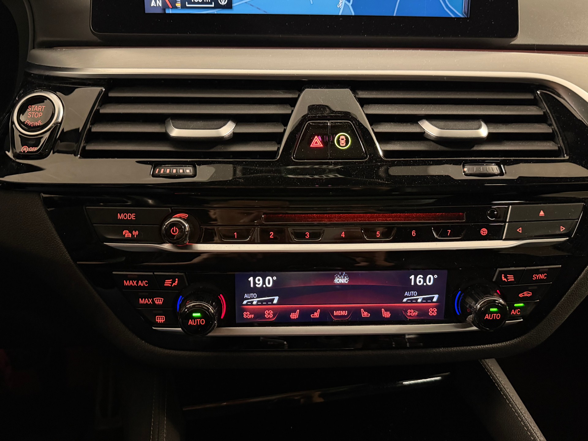 BMW M550d xDrive Touring Steptronic-image-18