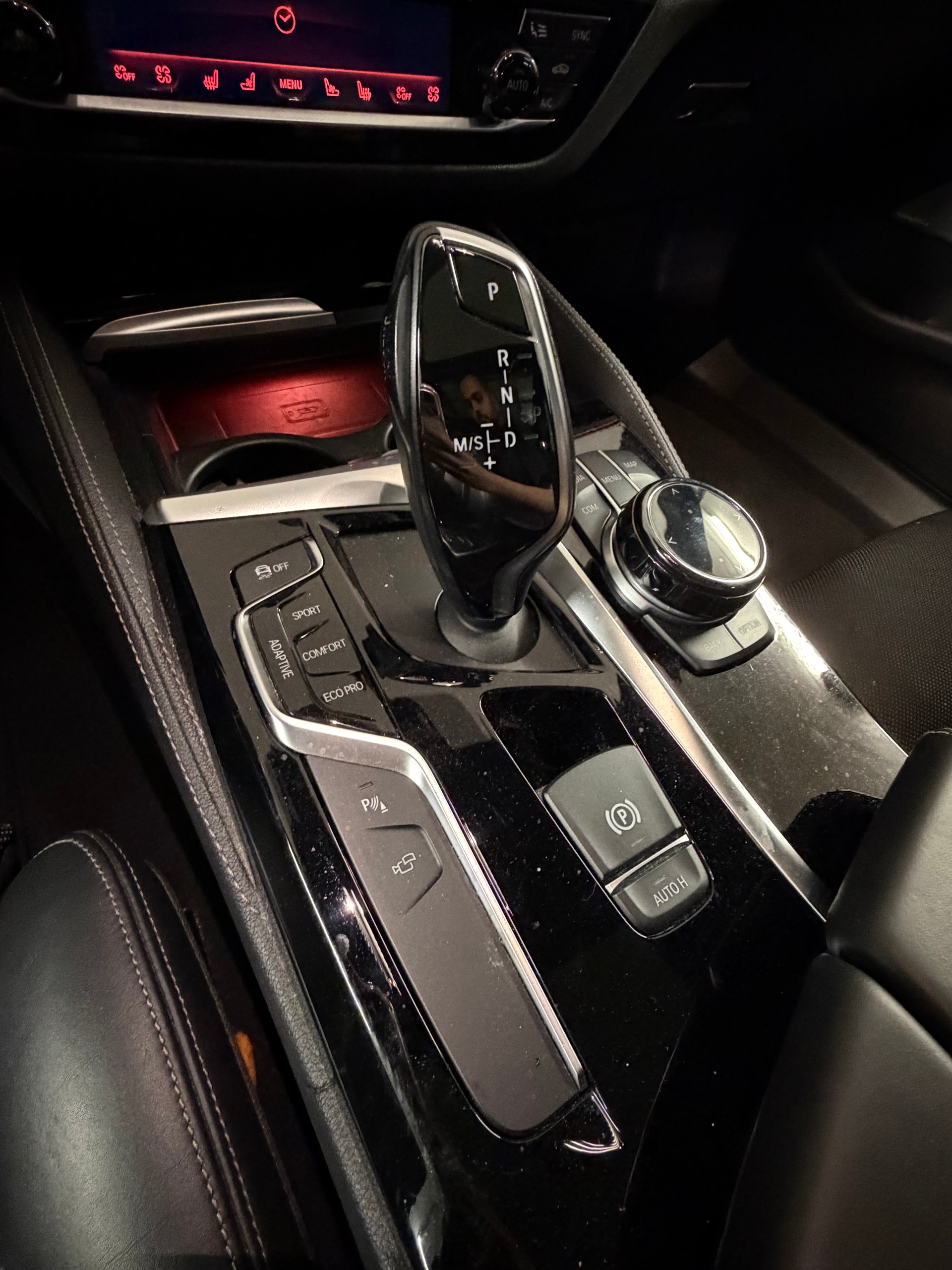 BMW M550d xDrive Touring Steptronic-image-15
