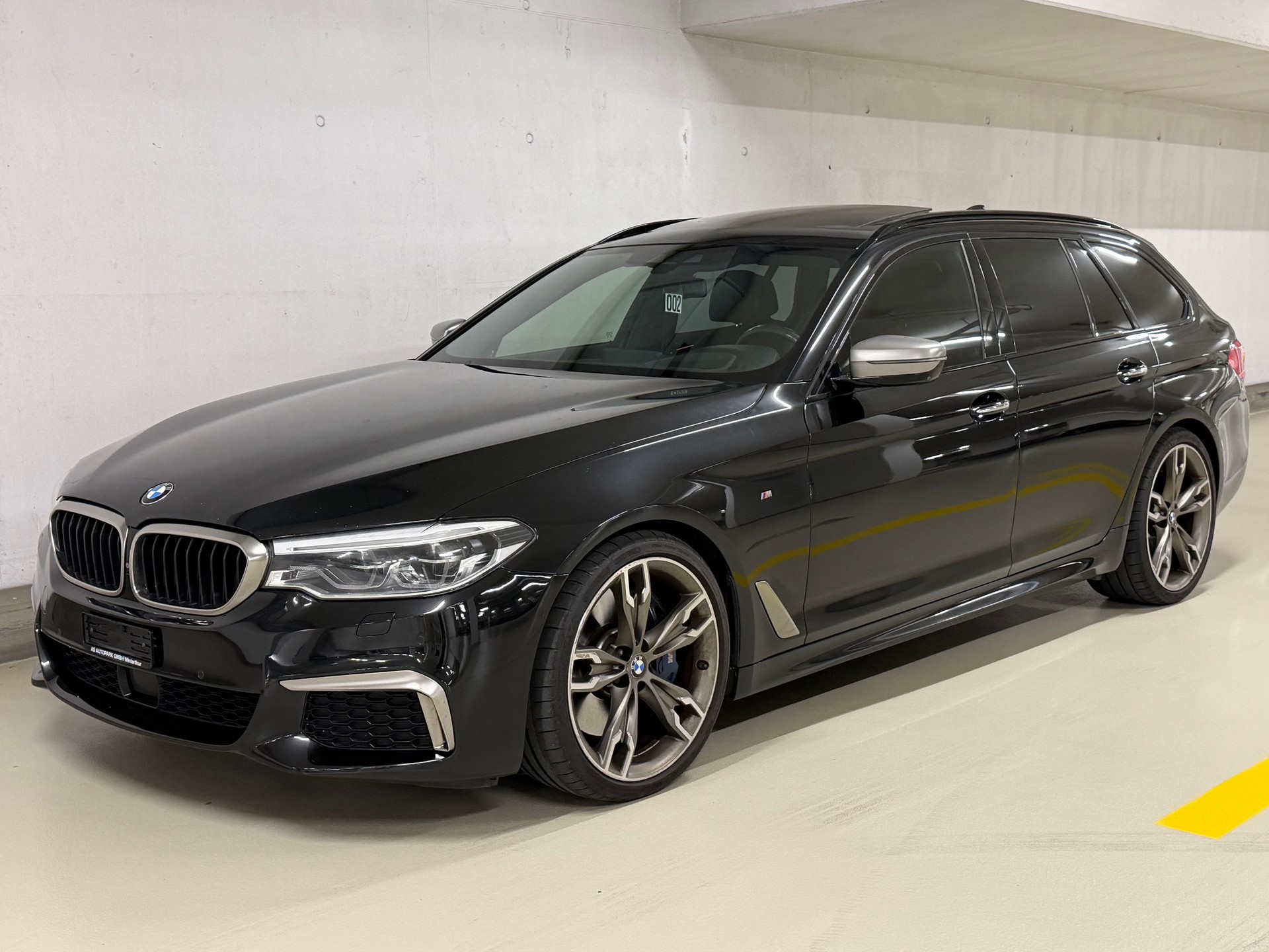 BMW M550d xDrive Touring Steptronic