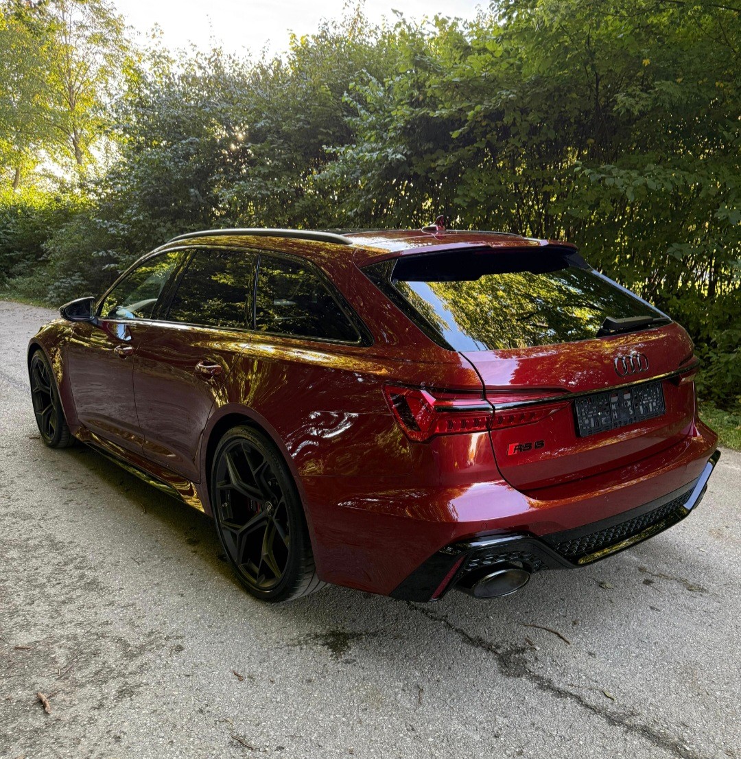 AUDI RS6 Avant 4.0 TFSI V8 Performance quattro-showroom-element-2