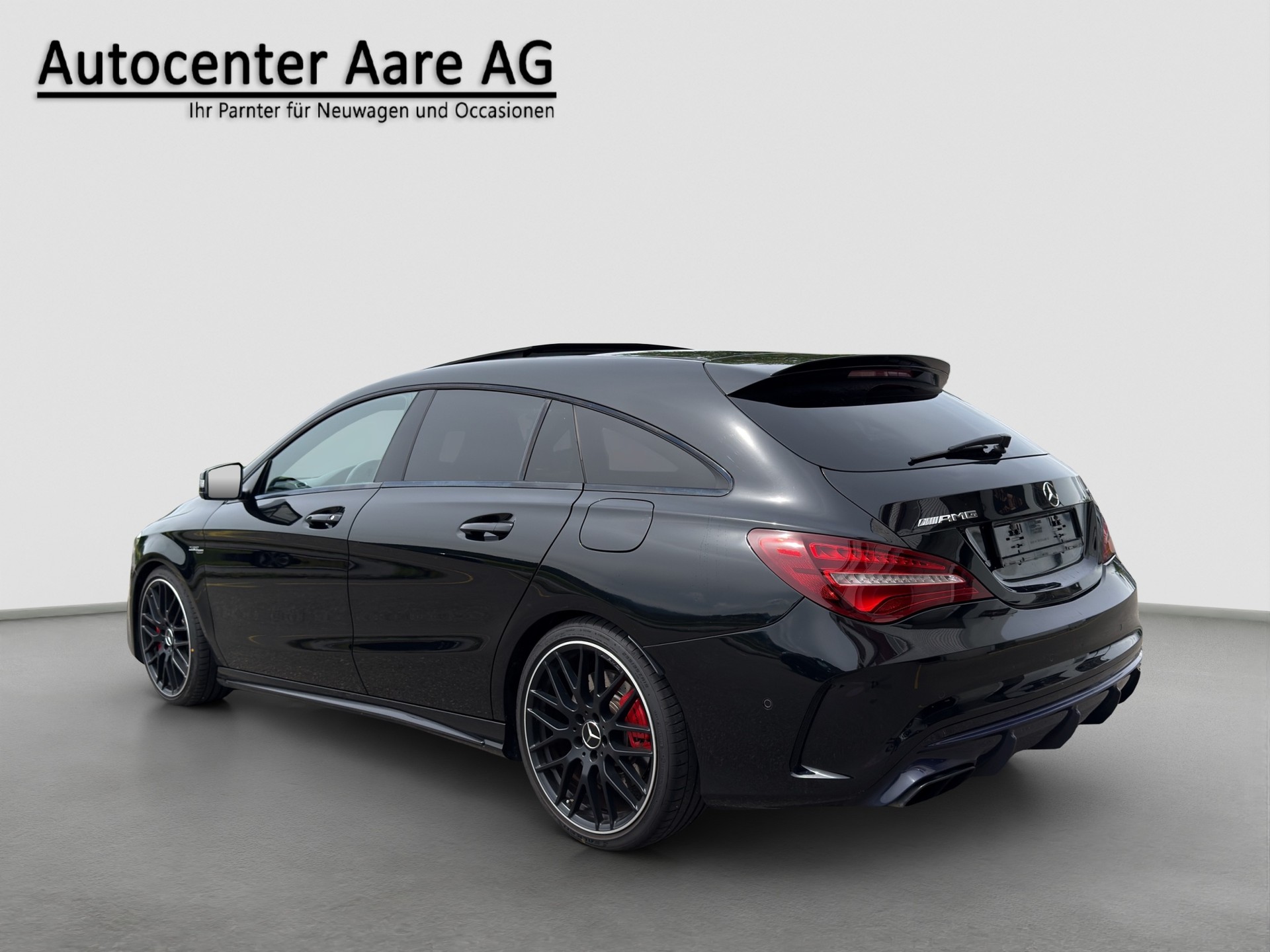 MERCEDES-BENZ CLA Shooting Brake 45 AMG 4Matic Speedshift-image-4