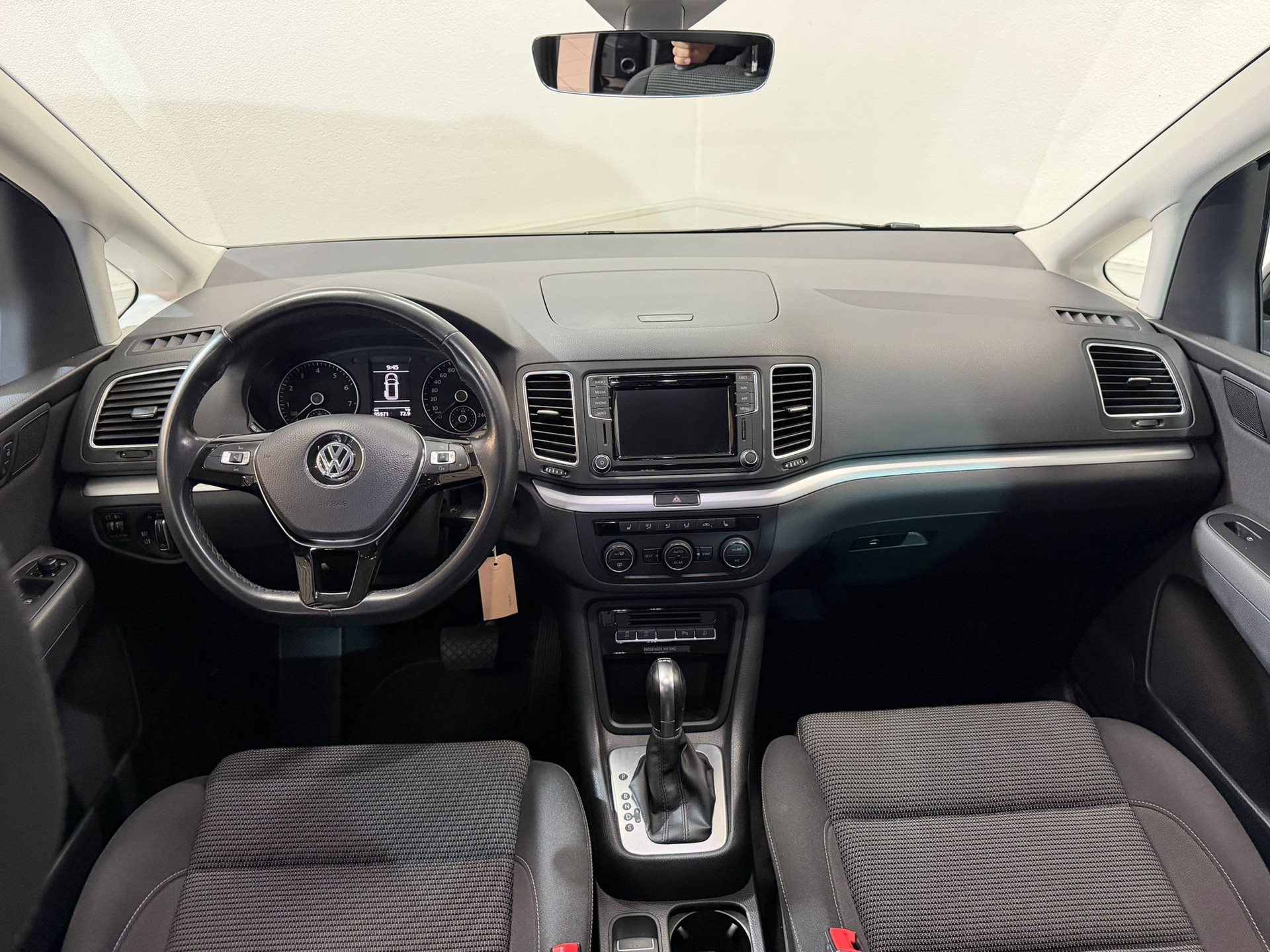 VW Sharan 1.4 TSI BlMT Comfortline DSG-image-9