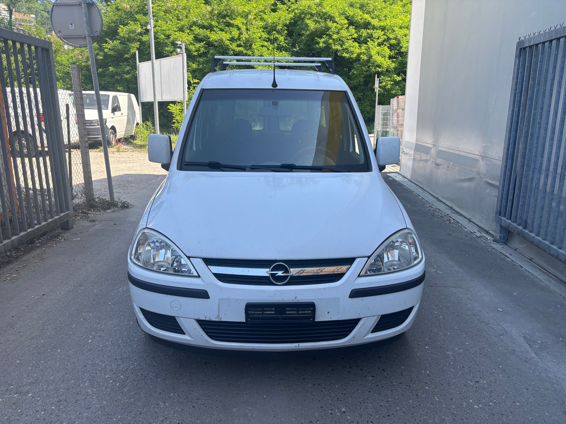 OPEL Combo 1.6 CNG ecoFLEX Enjoy-image-3