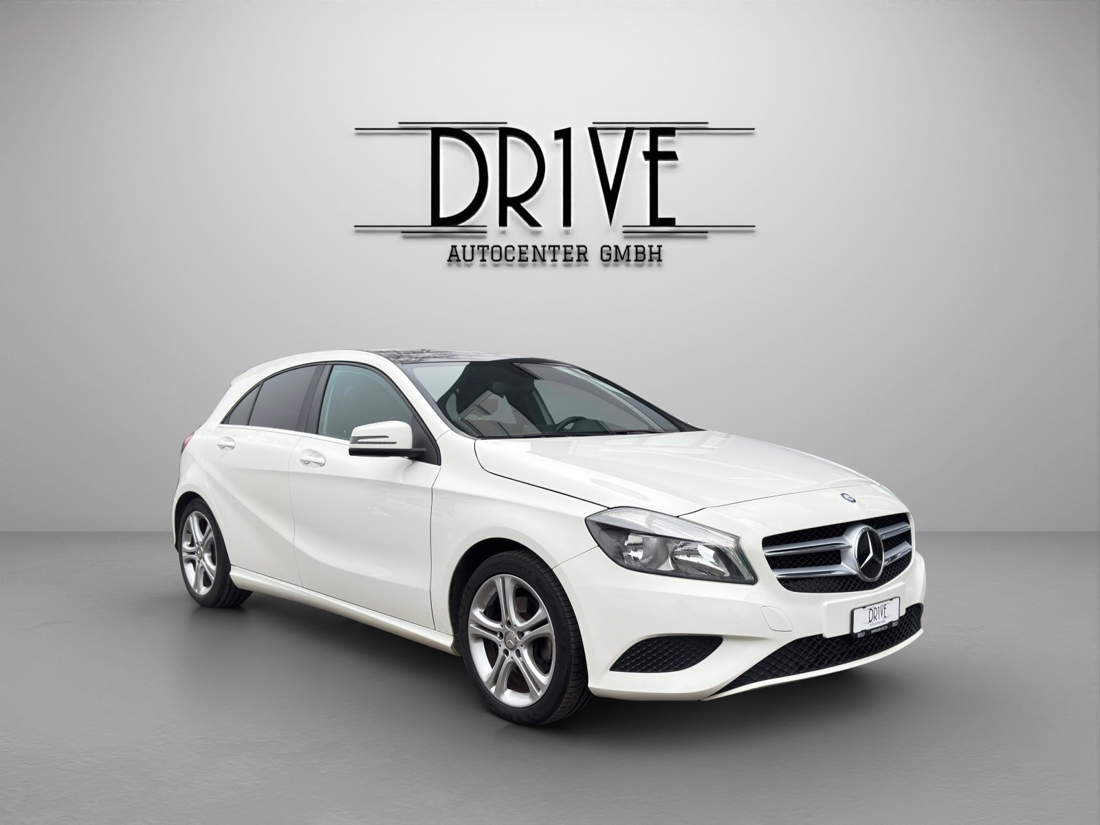 MERCEDES-BENZ A 220 Urban 4Matic 7G-DCT-showroom-element-2