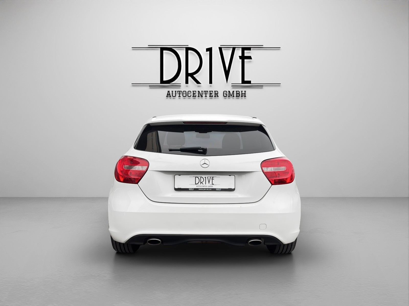MERCEDES-BENZ A 220 Urban 4Matic 7G-DCT-image-5