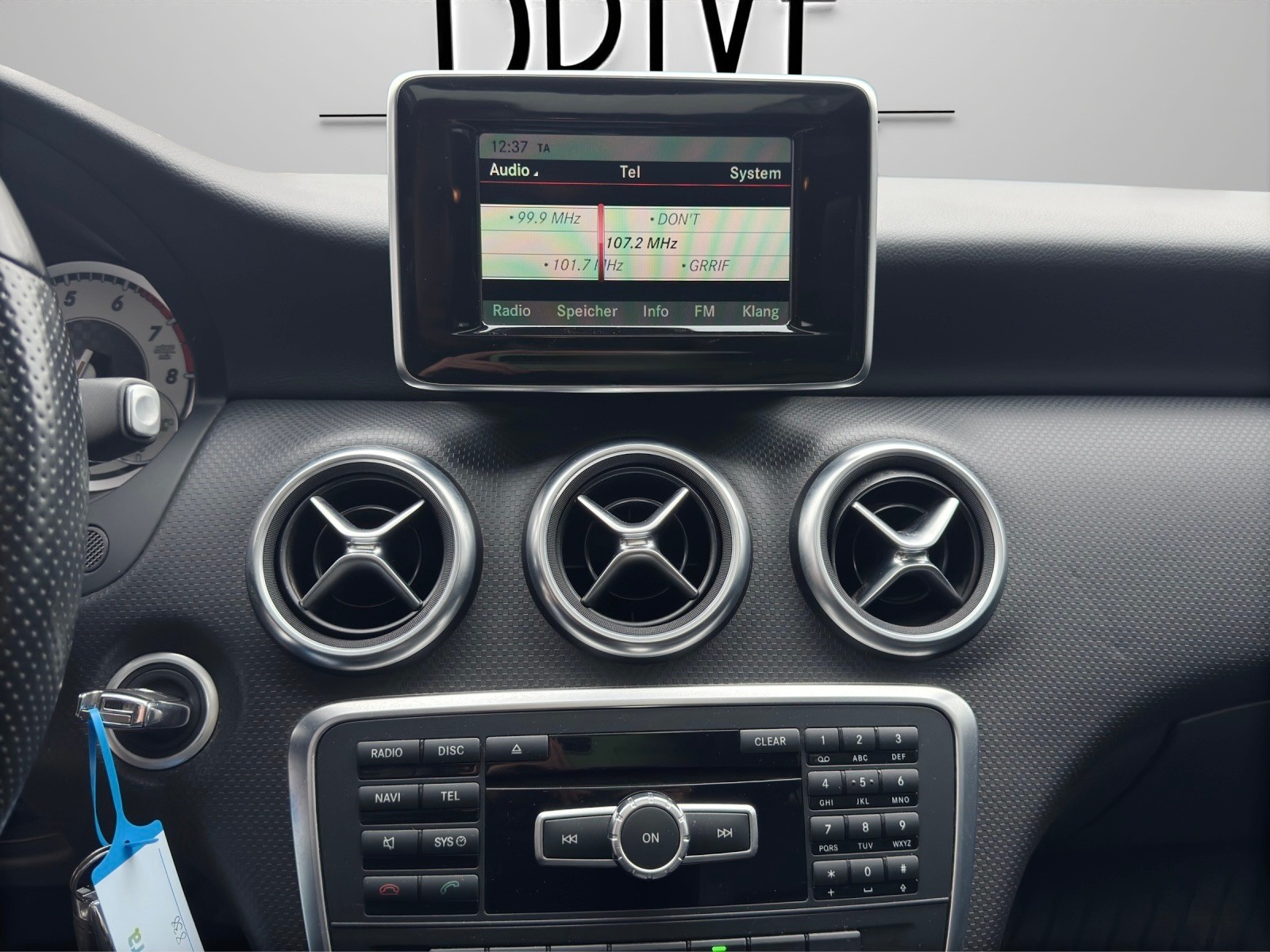 MERCEDES-BENZ A 220 Urban 4Matic 7G-DCT-image-13