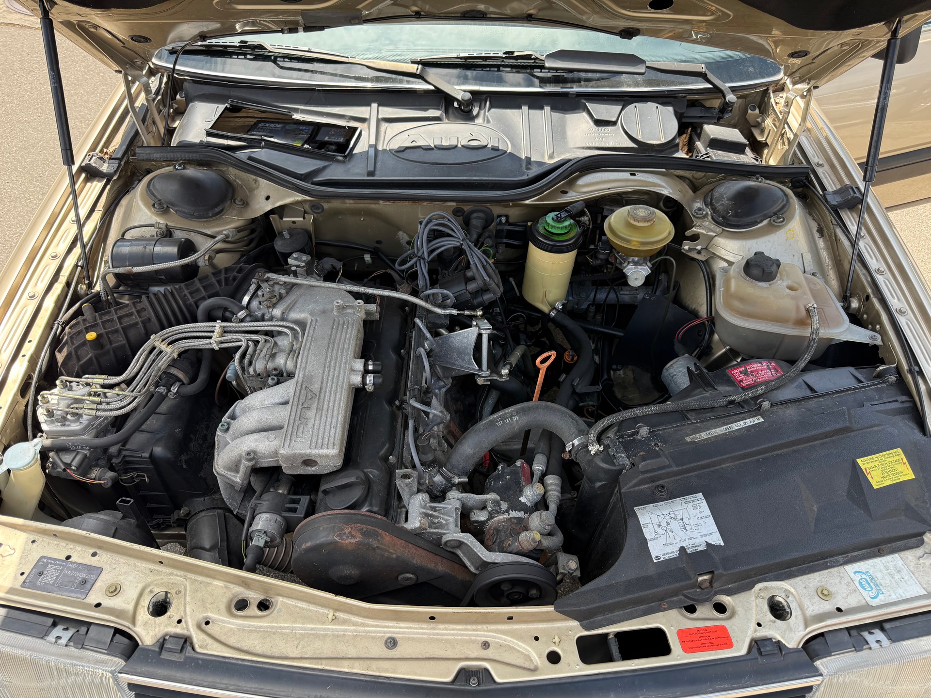 AUDI 100 2.3 CD-image-12