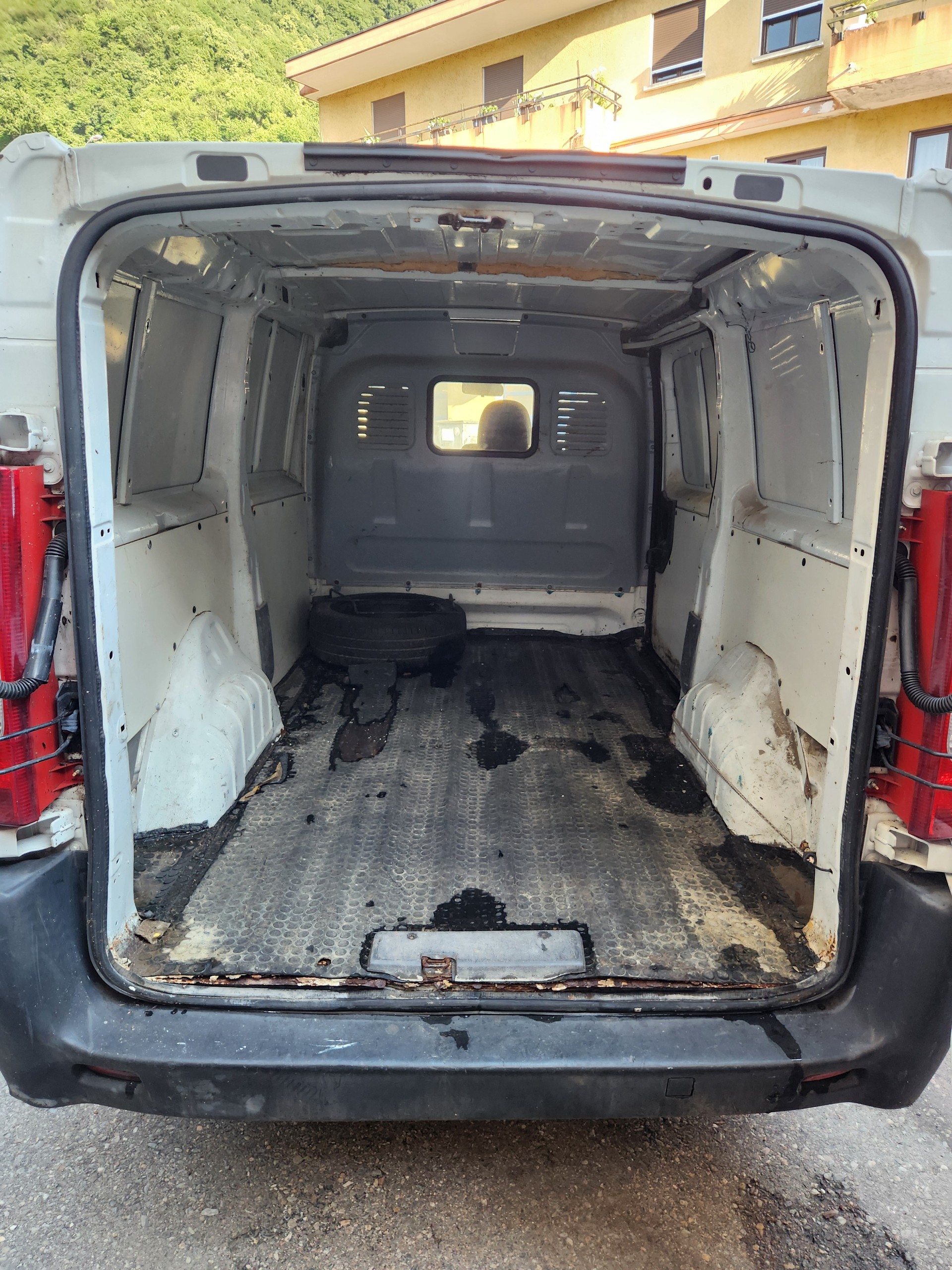 TOYOTA Proace 2.0D Panel Van Terra L2H1-image-13