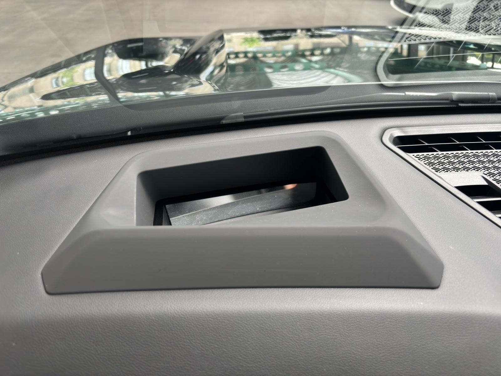BMW X1 30e xDrive-image-17