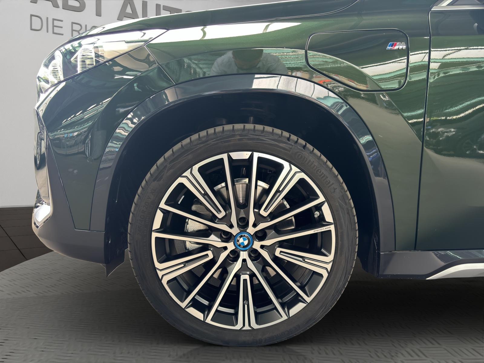 BMW X1 30e xDrive-image-24