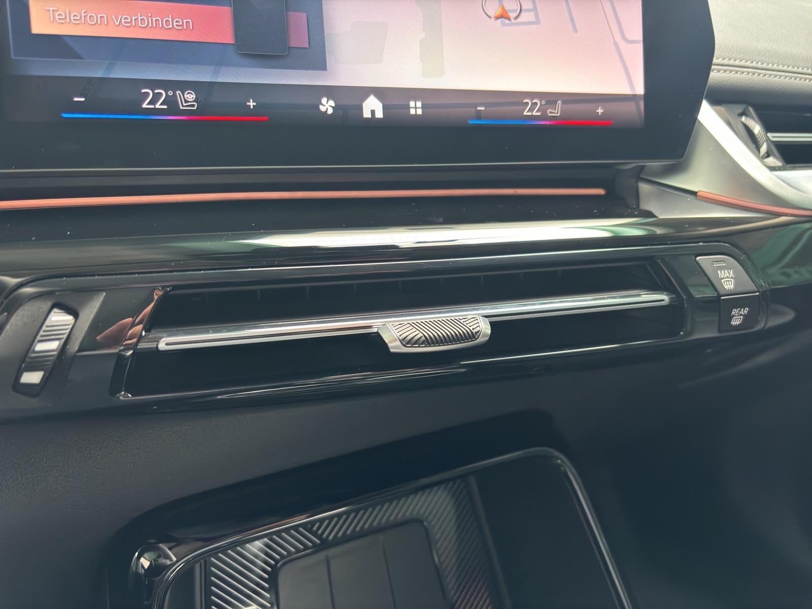 BMW X1 30e xDrive-image-14
