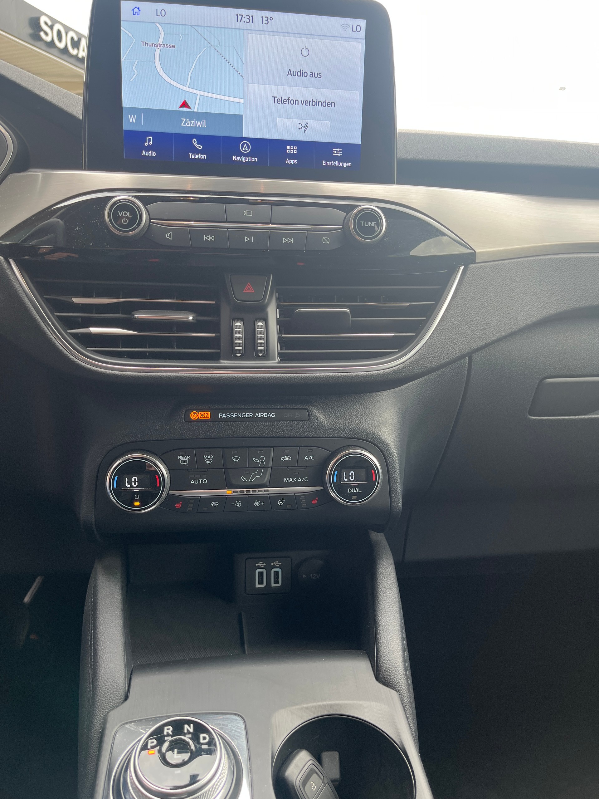 FORD Kuga 2.5 FHEV Titanium X 4WD-image-14