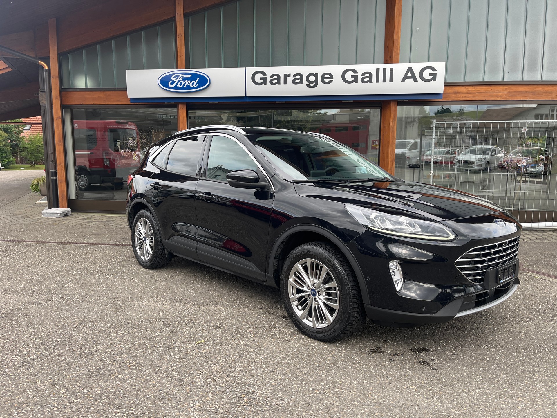 FORD Kuga 2.5 FHEV Titanium X 4WD