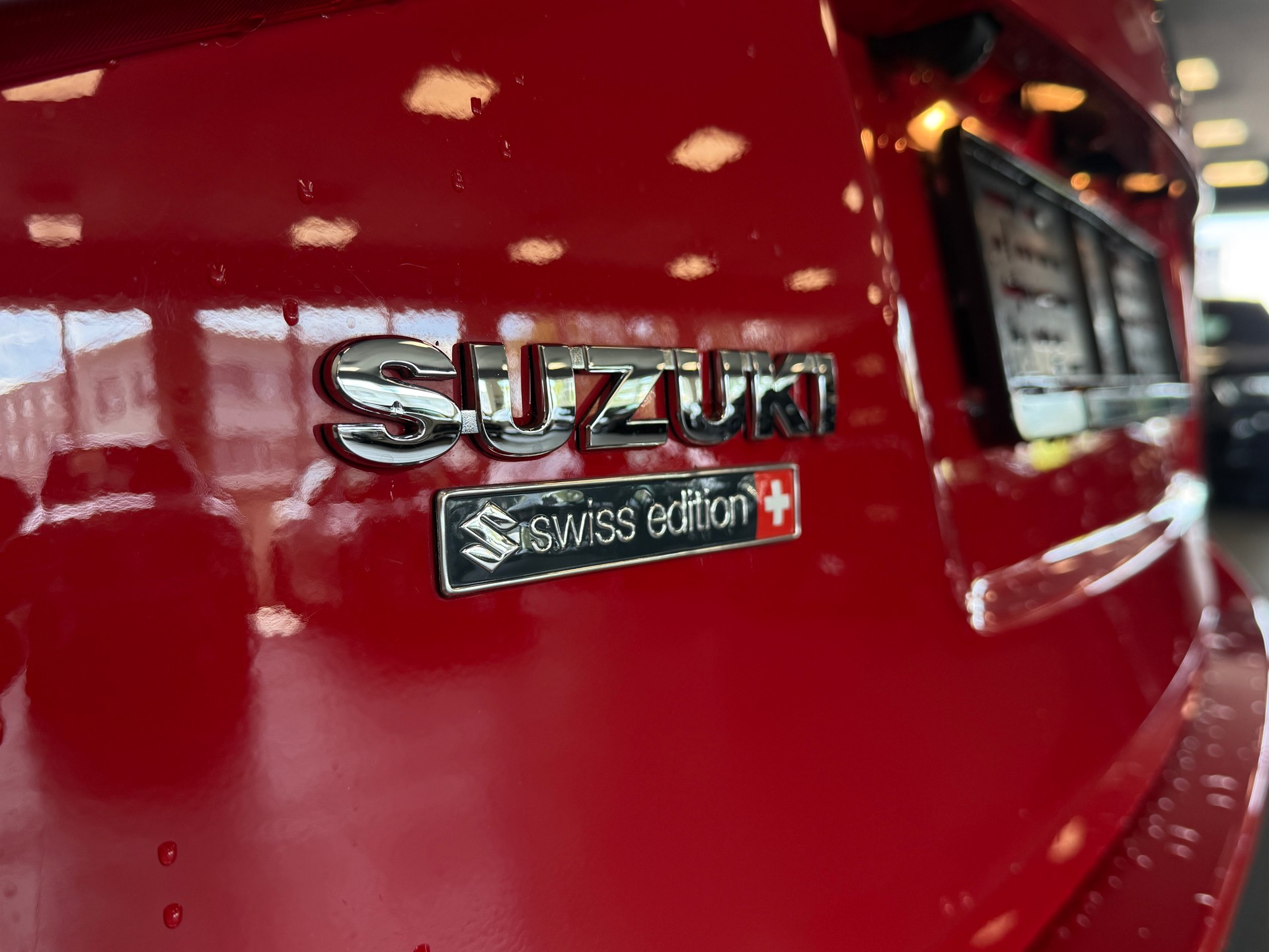 SUZUKI Vitara 1.4 Boosterjet Compact Top Automatic SWISS EDITION-image-4