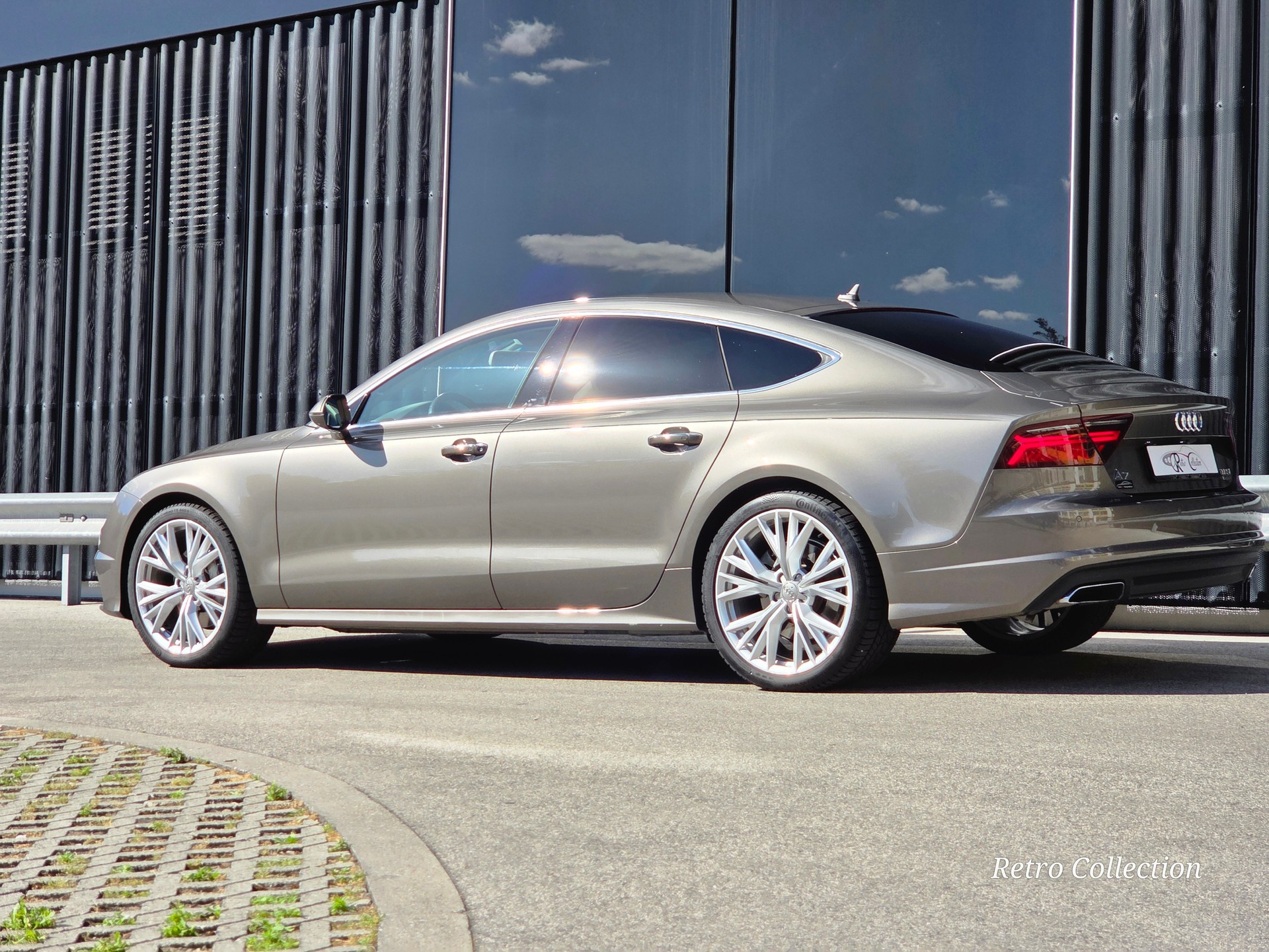 AUDI A7 Sportback 2.0 TFSI Quattro S-tronic - voiture CHF - 1ère main - pneus été/hiver - expertisée du jour.-image-4