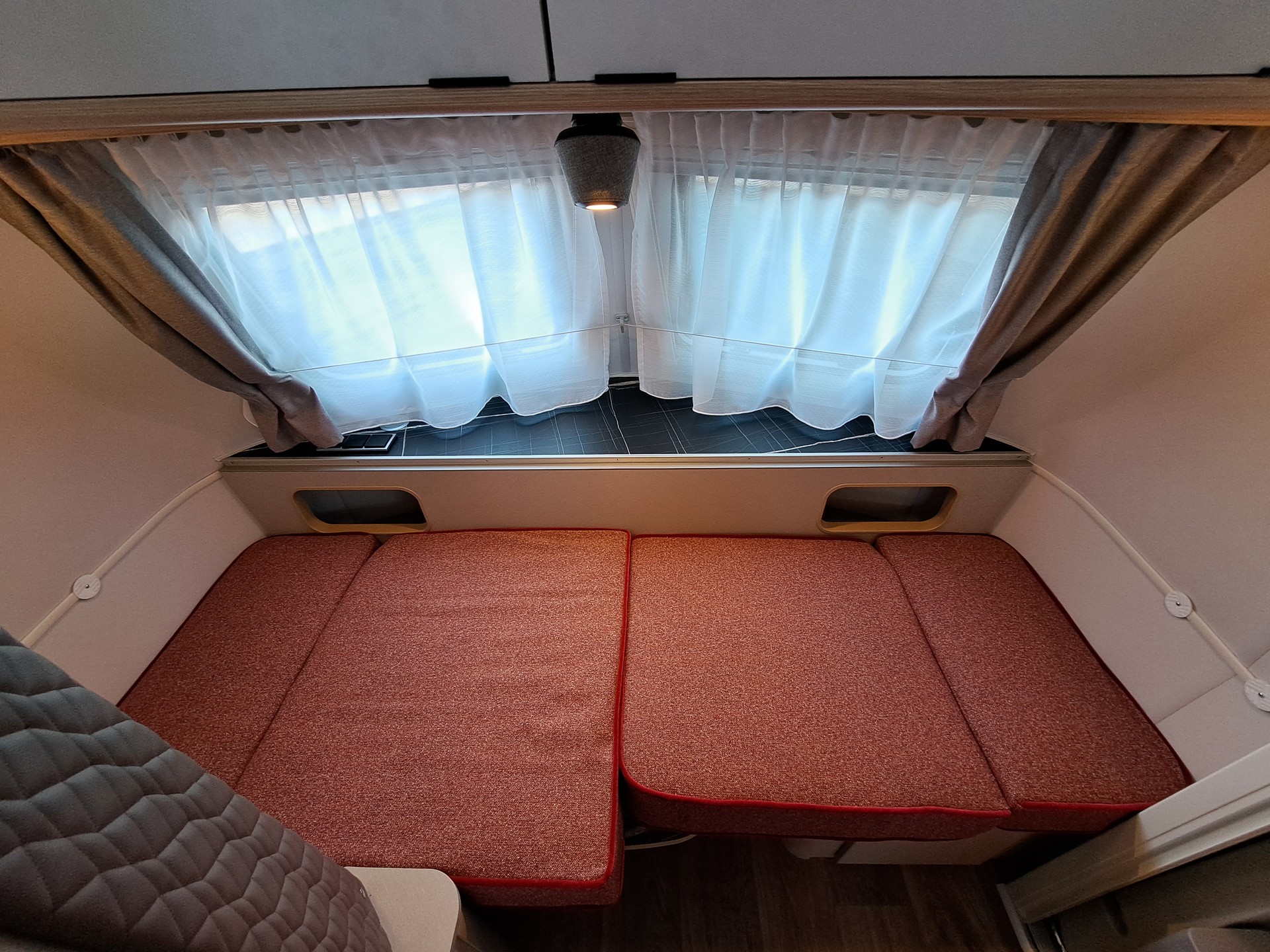 ERIBA Eriba Touring 542 Tango Red-image-7