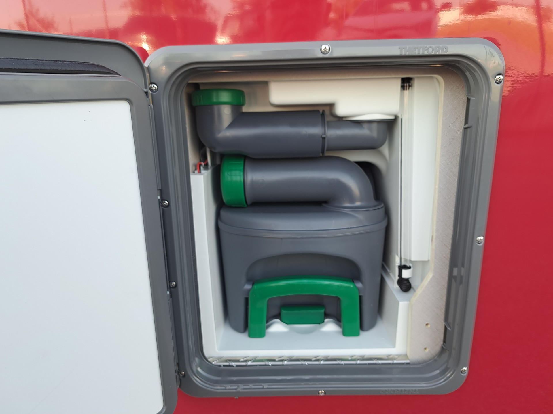 ERIBA Eriba Touring 542 Tango Red-image-11