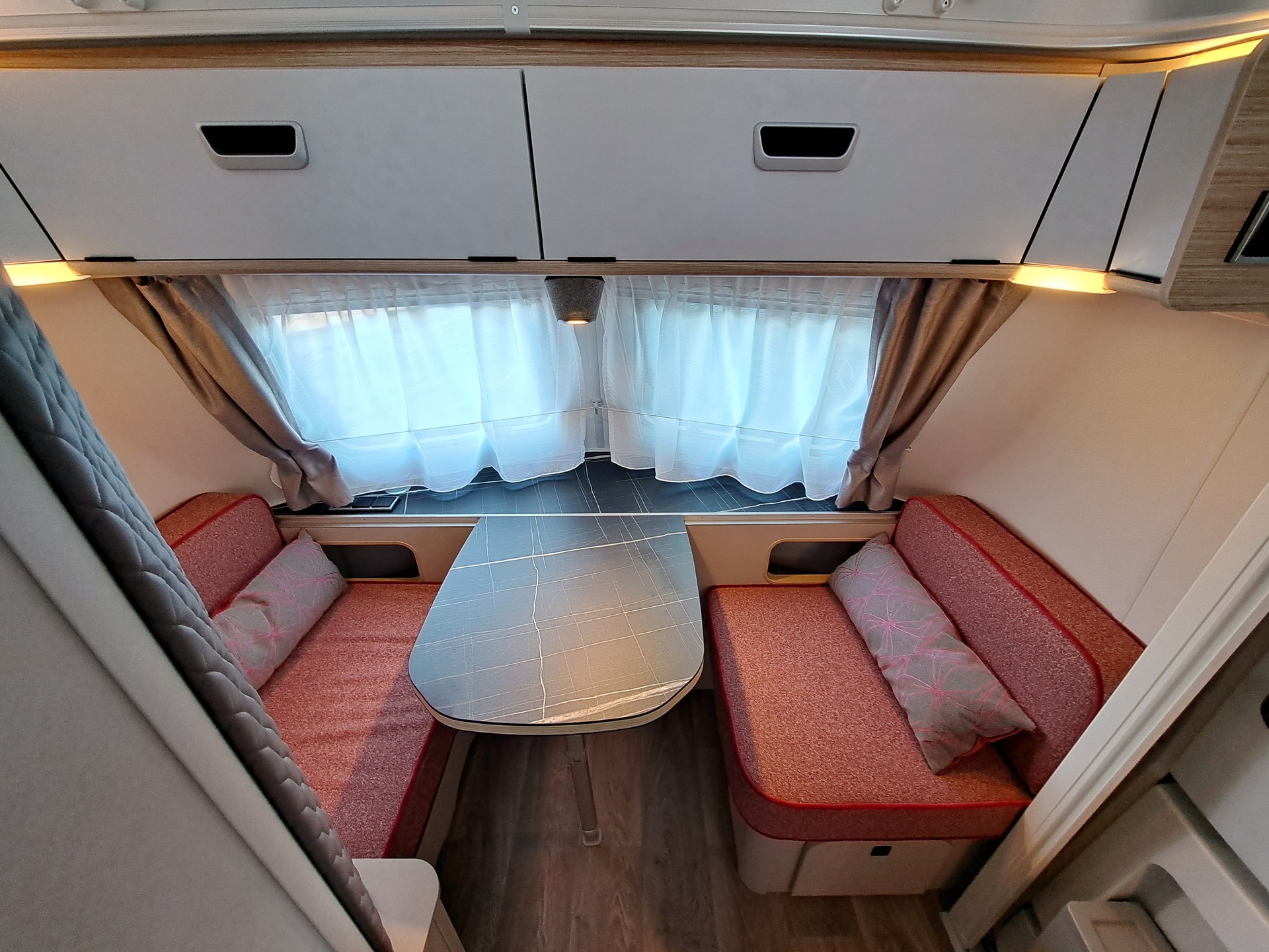 ERIBA Eriba Touring 542 Tango Red-image-1