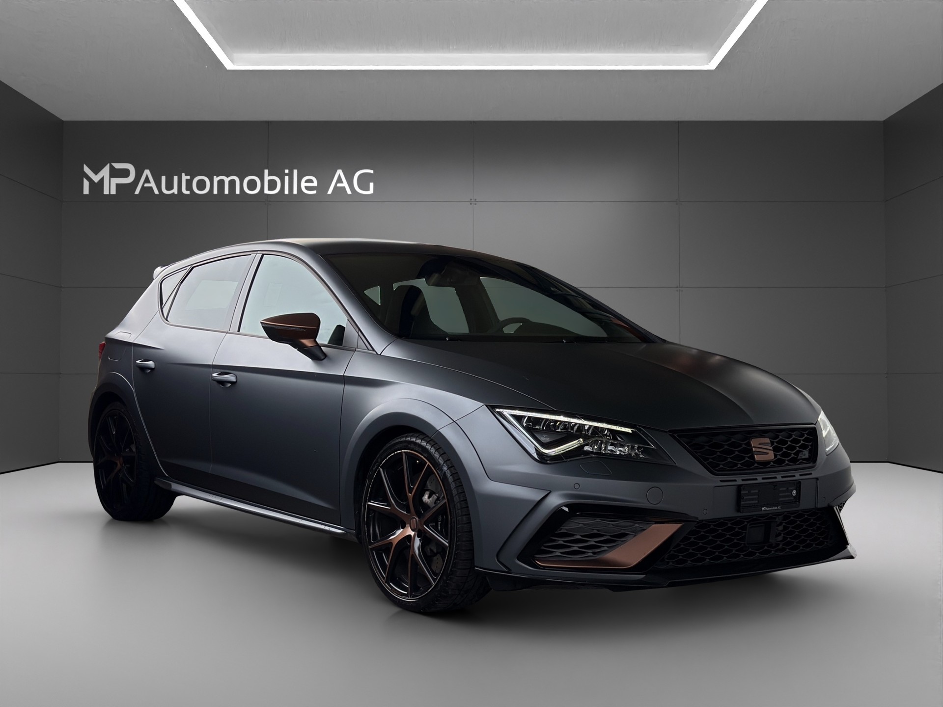 SEAT Leon 2.0 TSI Cupra R DSG-showroom-element-1