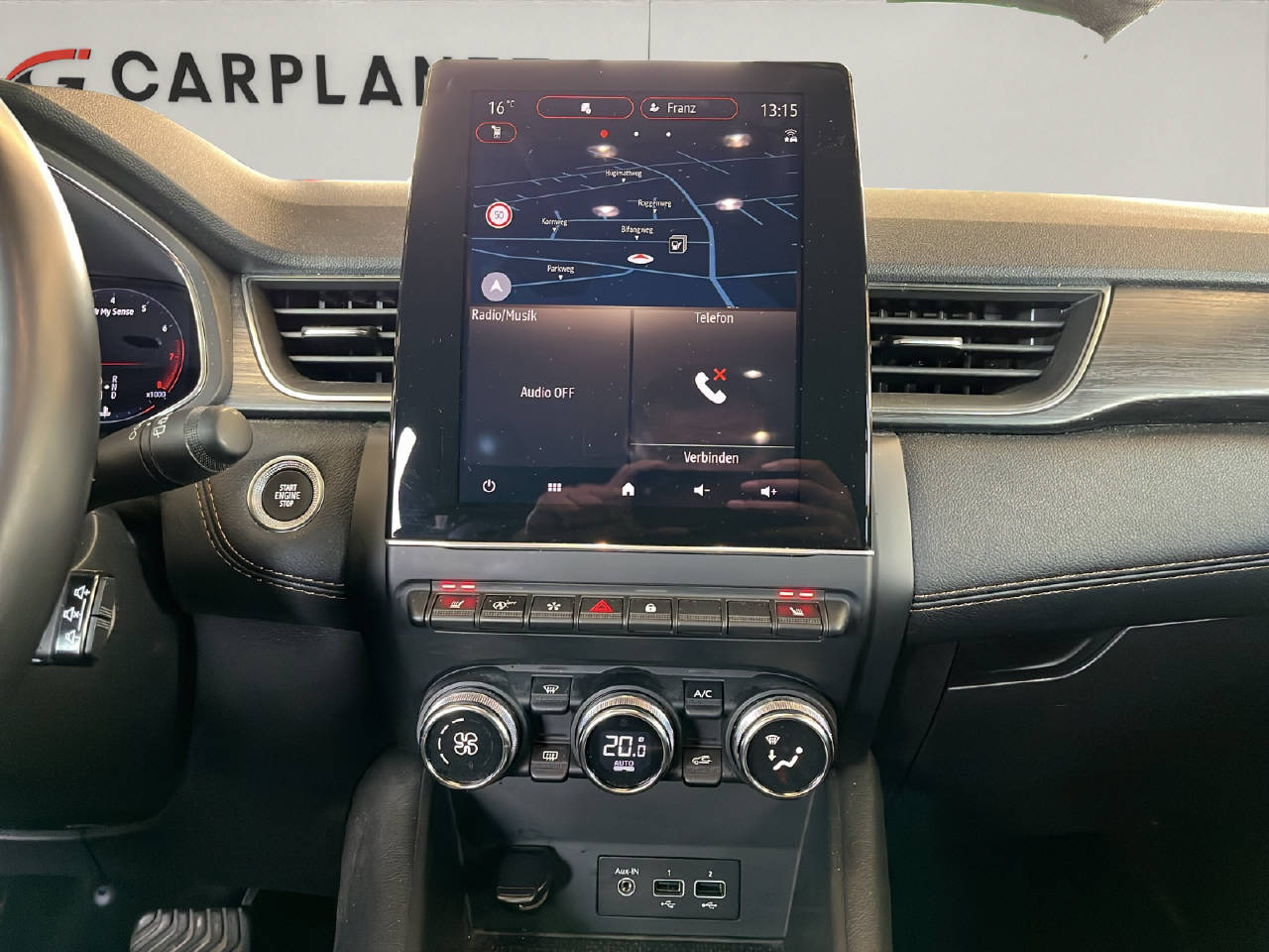 RENAULT Captur 1.3 TCe 140 Initiale EDC-image-11
