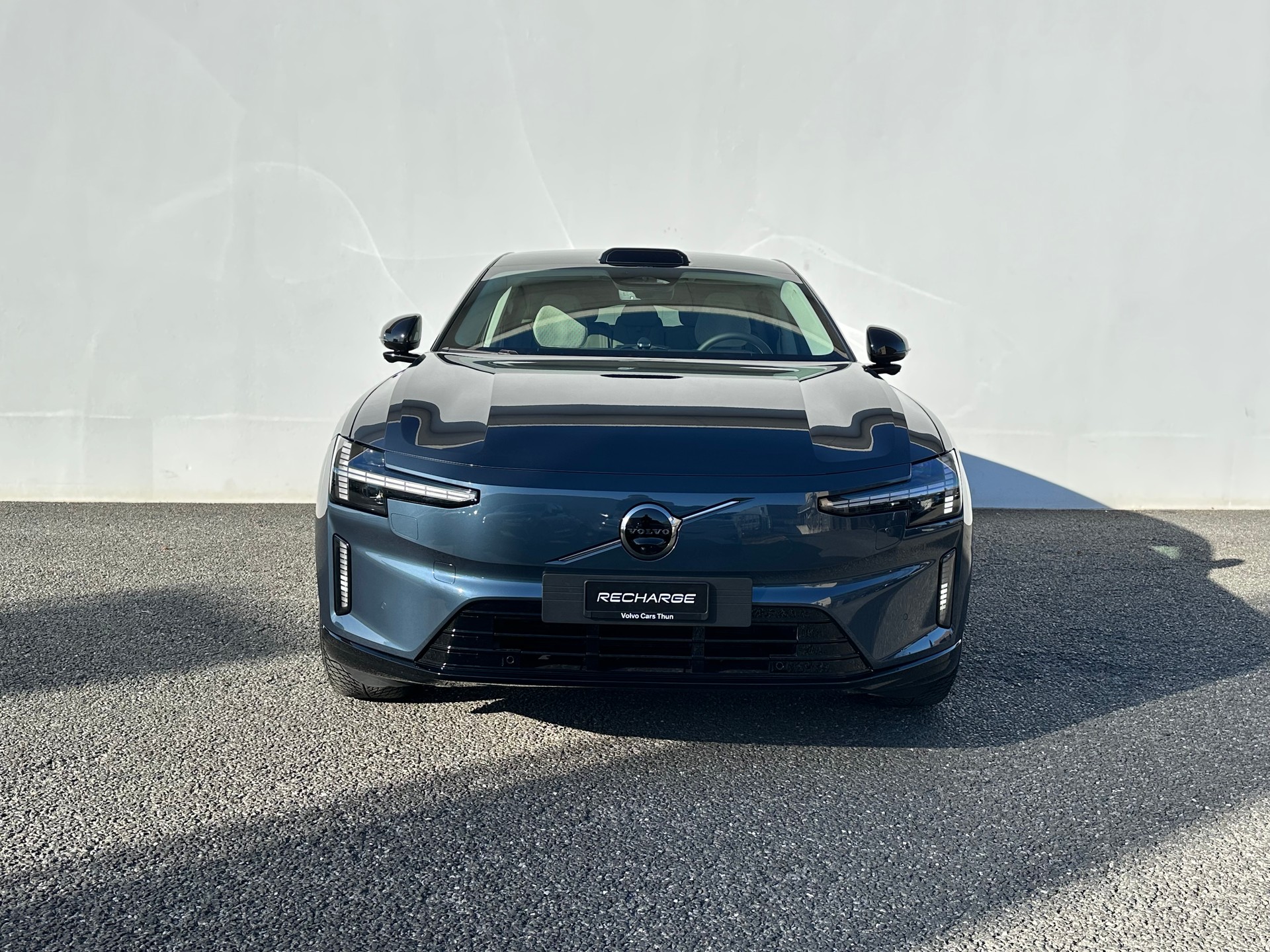 VOLVO ES90 Ultra-showroom-element-1
