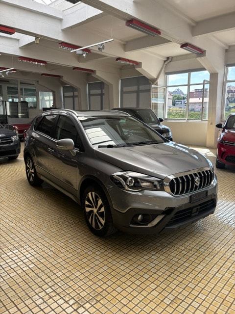 SUZUKI SX4 S-Cross 1.4 16V Compact Top Hybrid 4WD