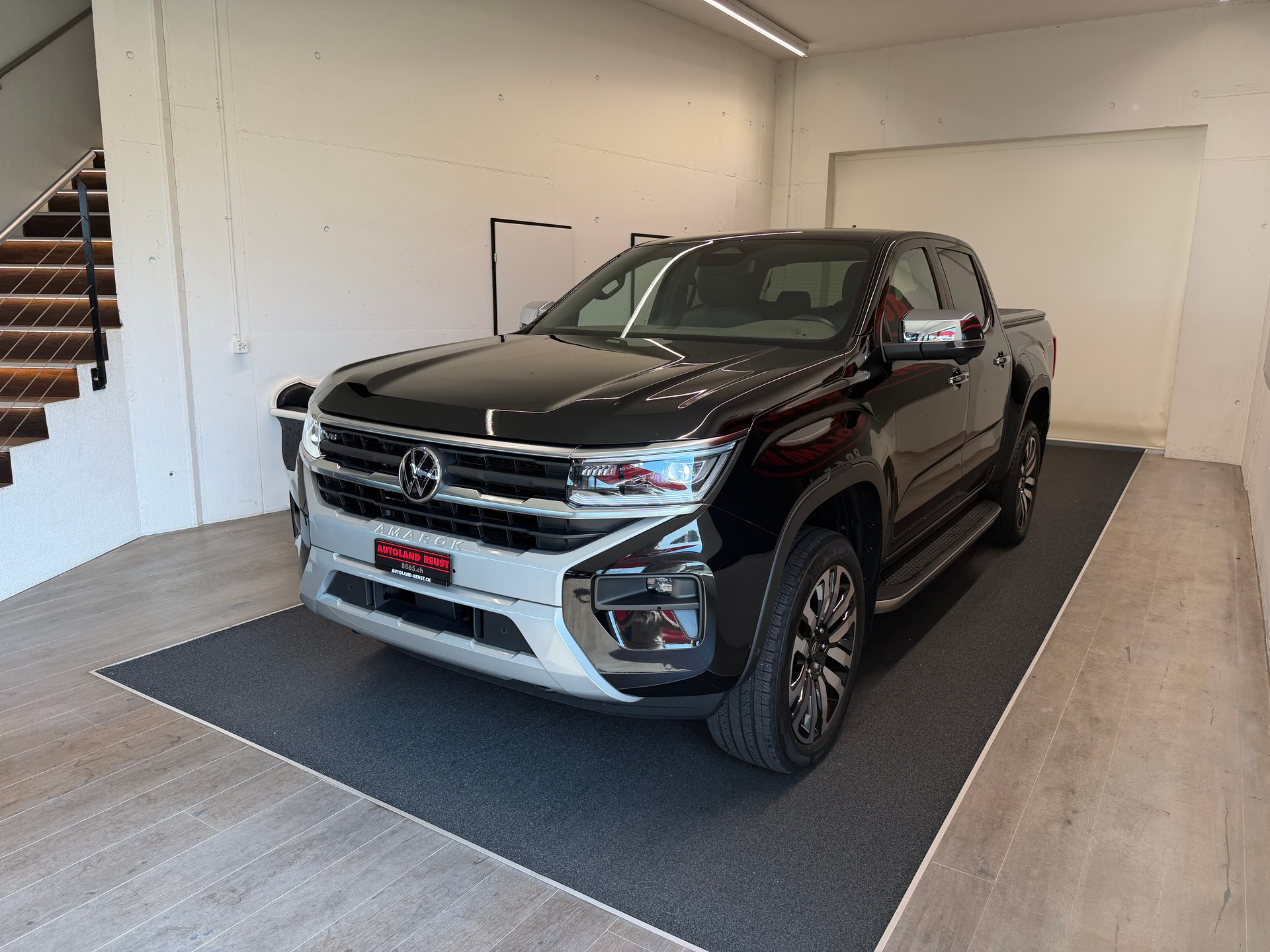 VW Amarok 3.0TDI Aventura Winter 1-showroom-element-2